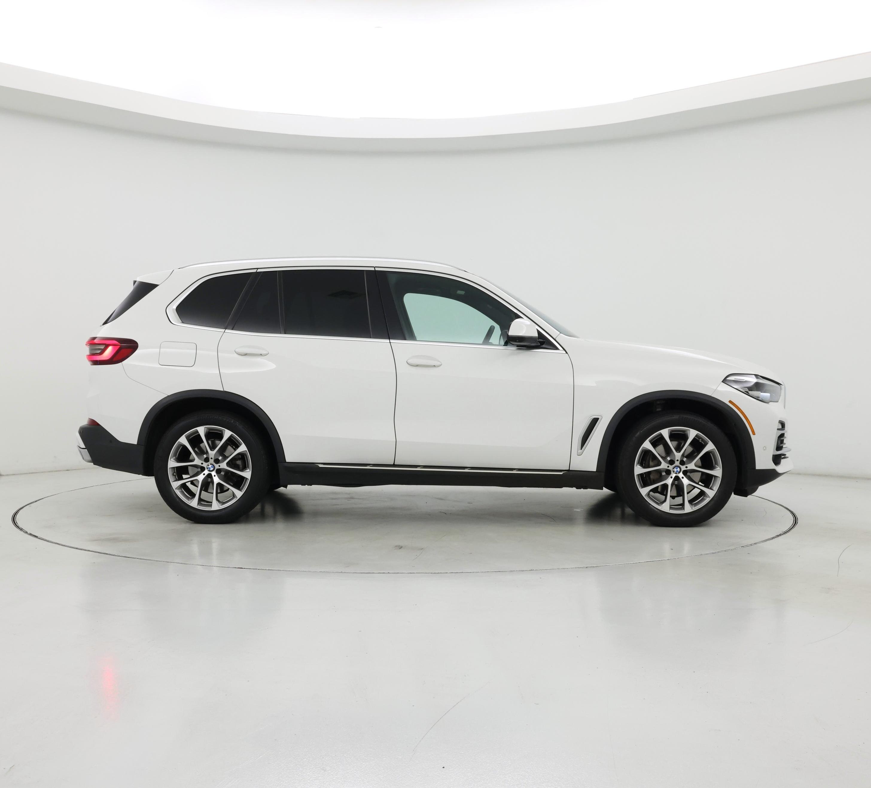 Thumbnail: 2021 BMW X5 - 7