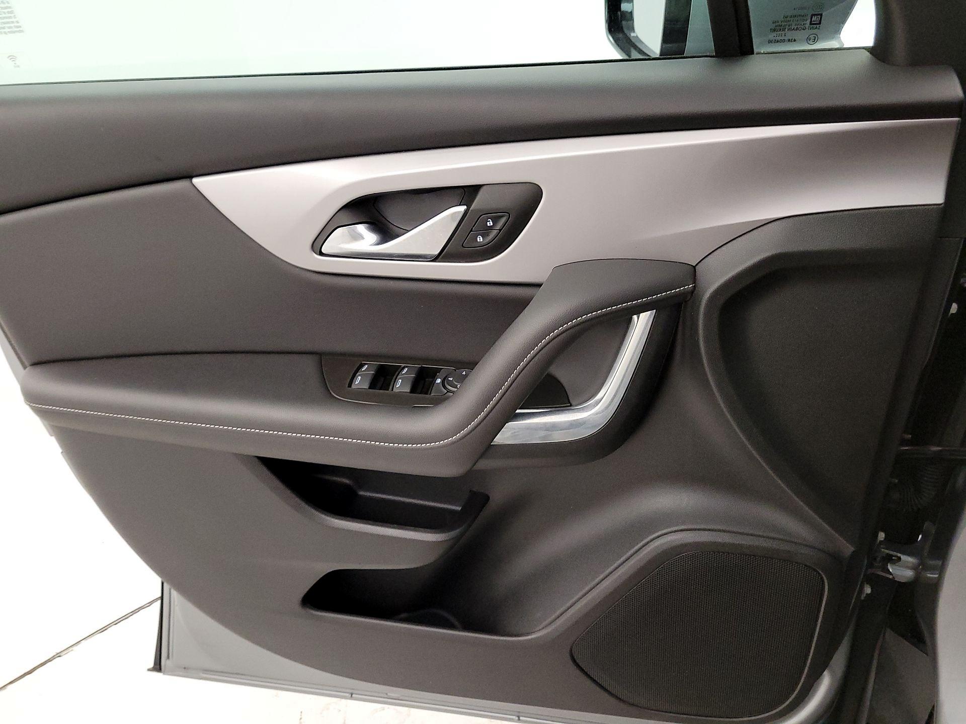 Thumbnail: 2023 Chevrolet Blazer - 12