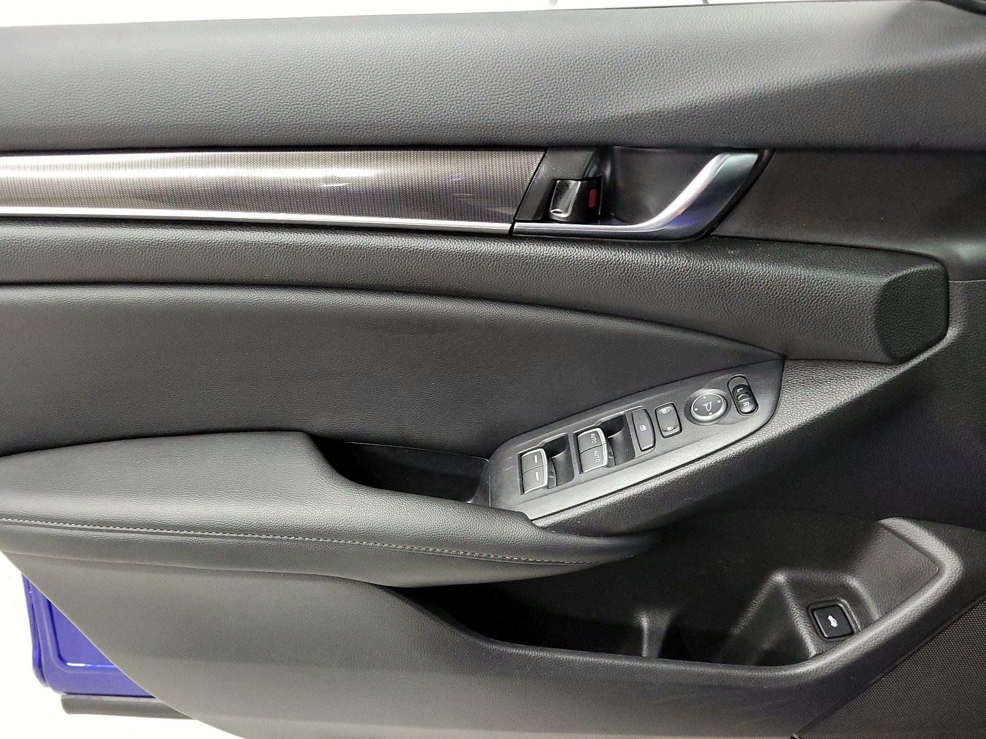 Thumbnail: 2022 Honda Accord - 12