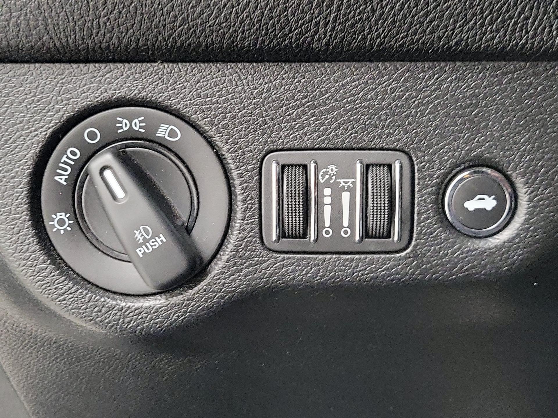 Thumbnail: 2022 Dodge Challenger - 13