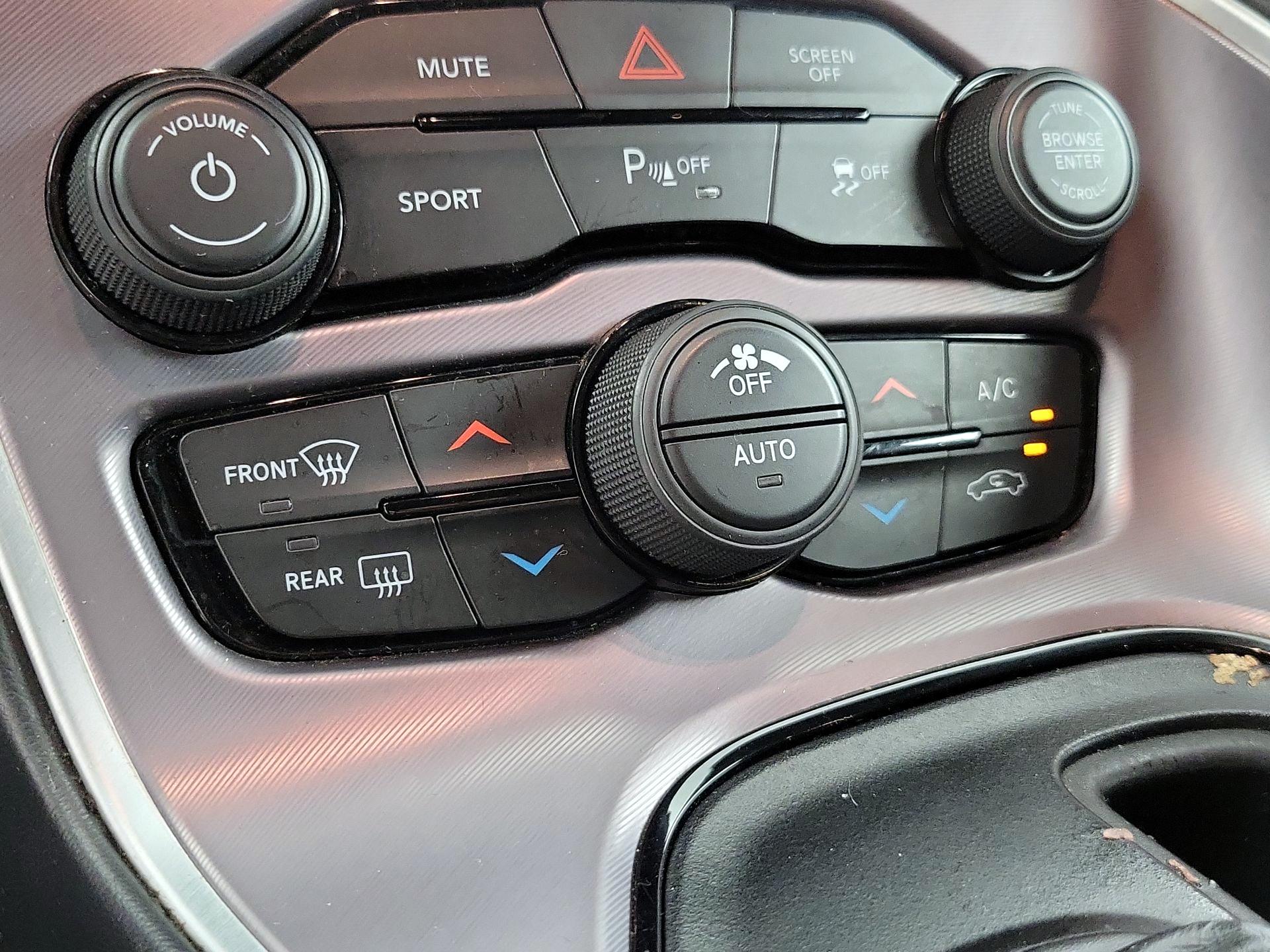 Thumbnail: 2022 Dodge Challenger - 16