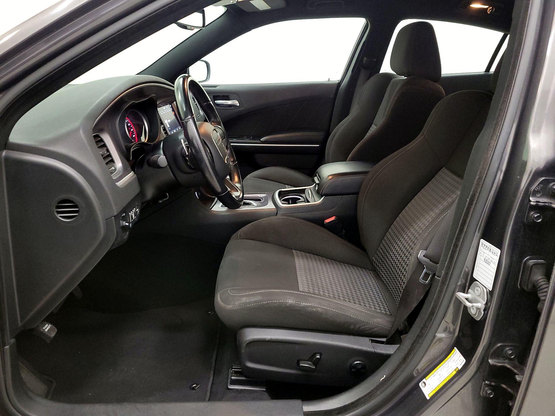 Thumbnail: 2021 Dodge Charger - 11