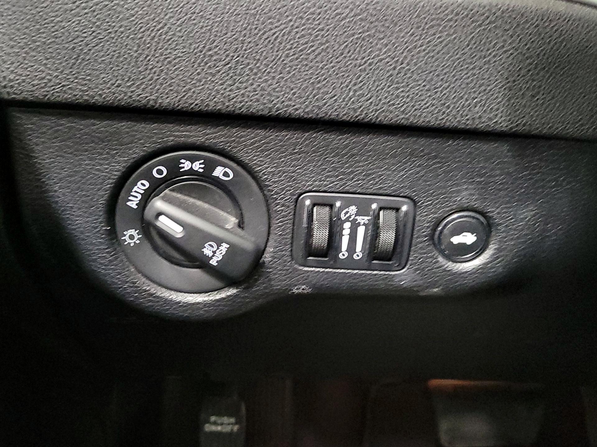 Thumbnail: 2021 Dodge Charger - 13