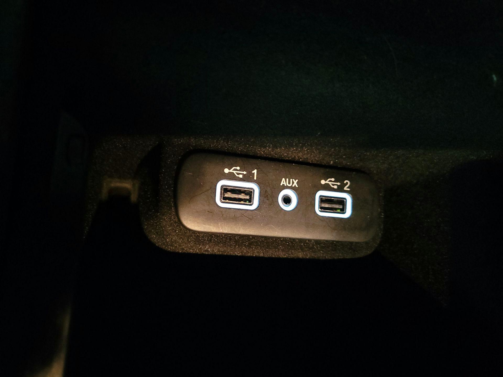 Thumbnail: 2021 Dodge Charger - 18