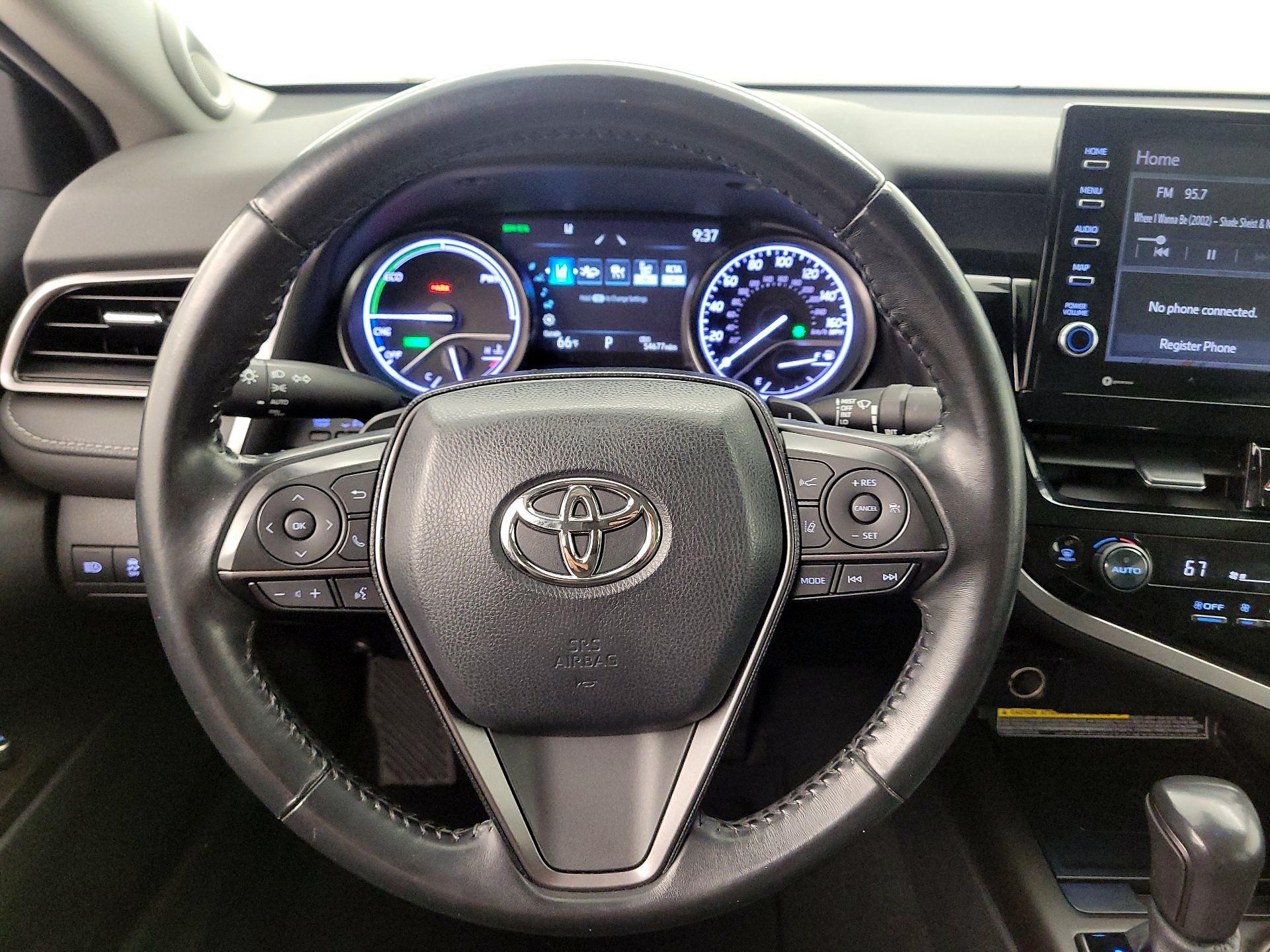 Thumbnail: 2021 Toyota Camry - 10