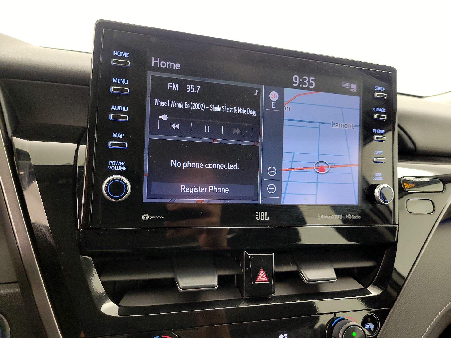 Thumbnail: 2021 Toyota Camry - 16