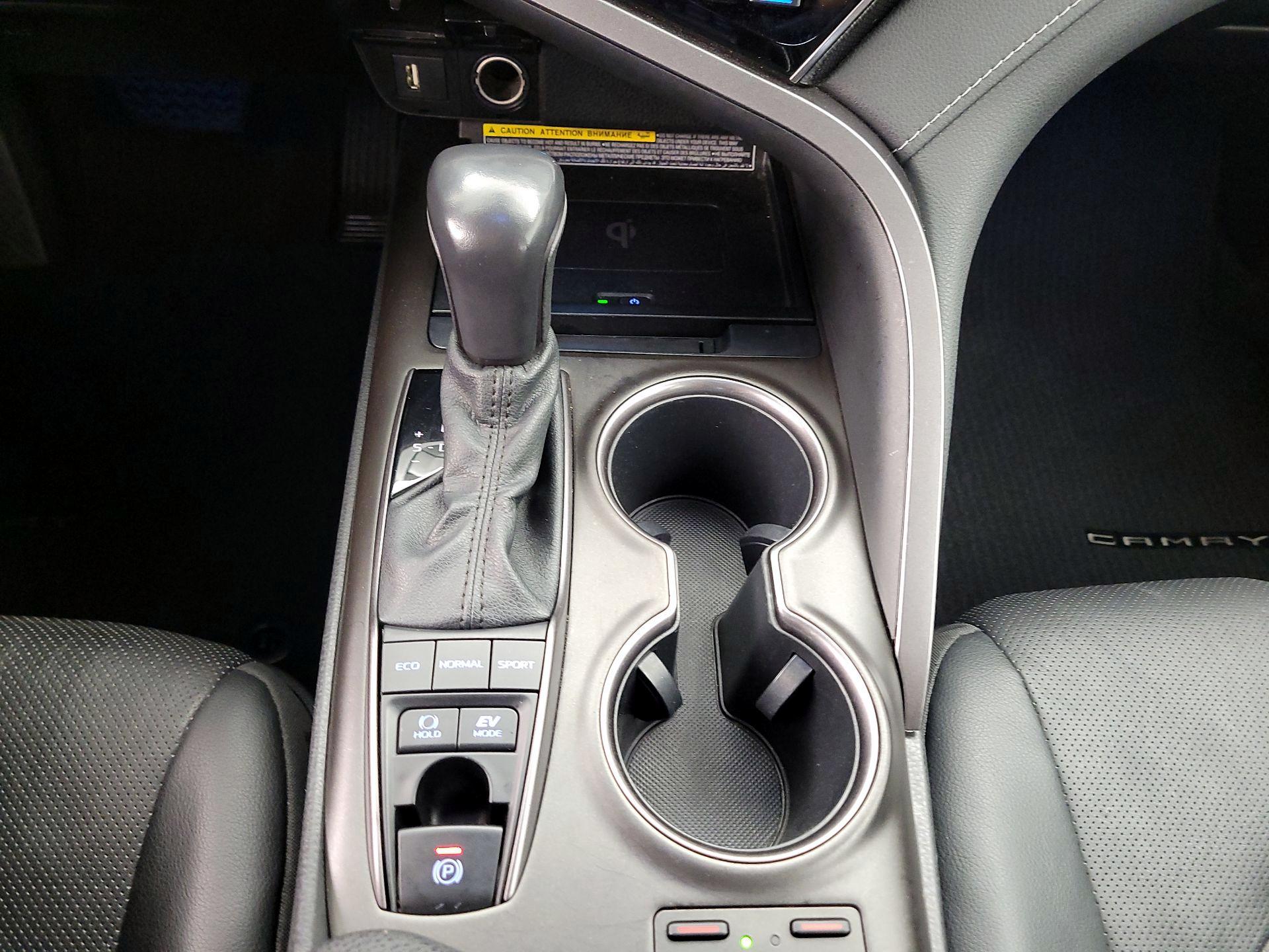 Thumbnail: 2021 Toyota Camry - 18