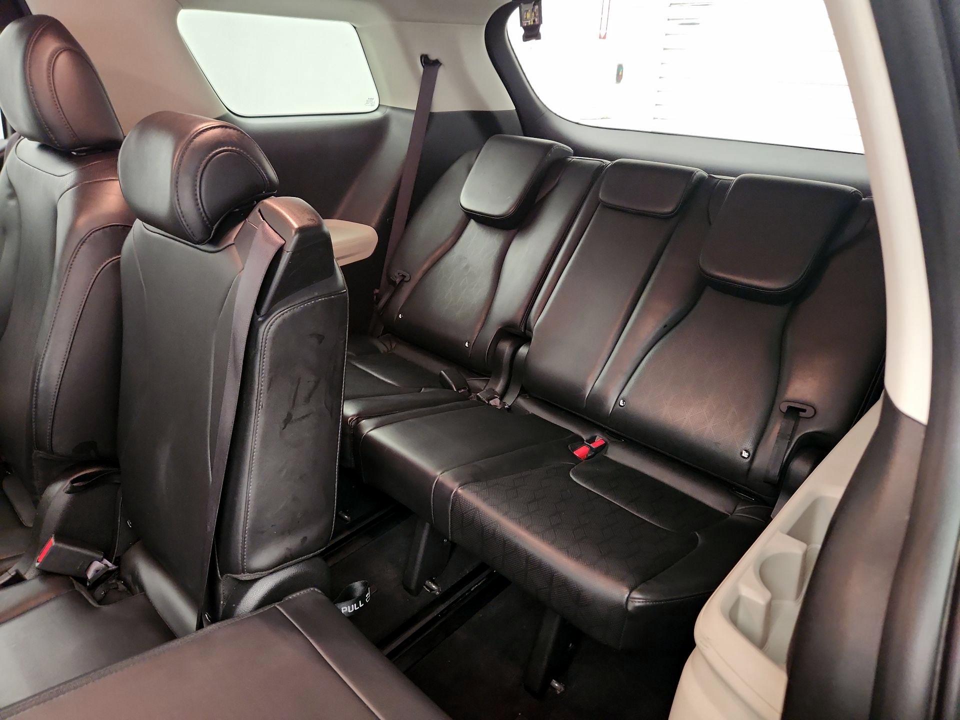 Thumbnail: 2023 Kia Carnival - 20