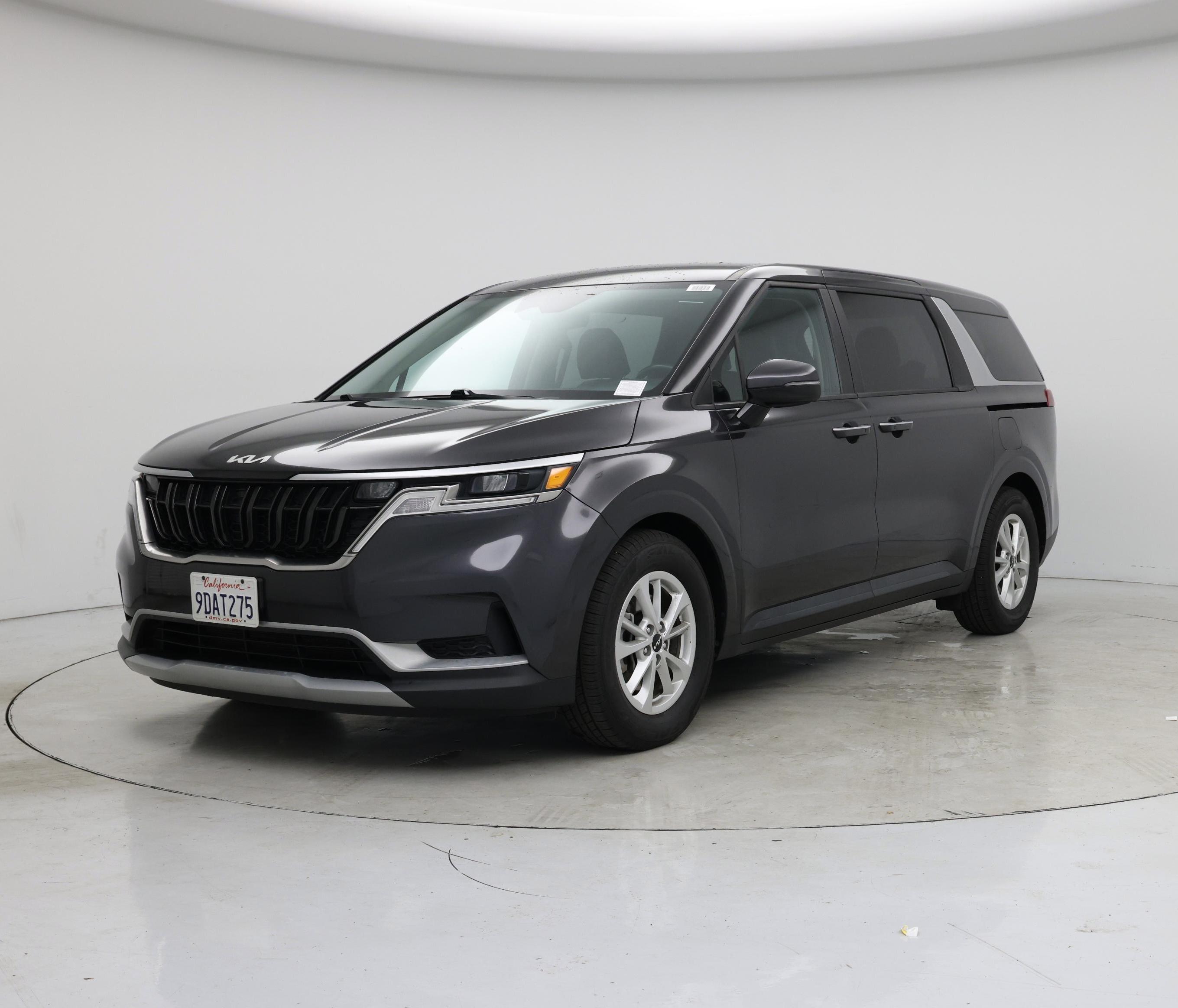 Thumbnail: 2023 Kia Carnival - 4