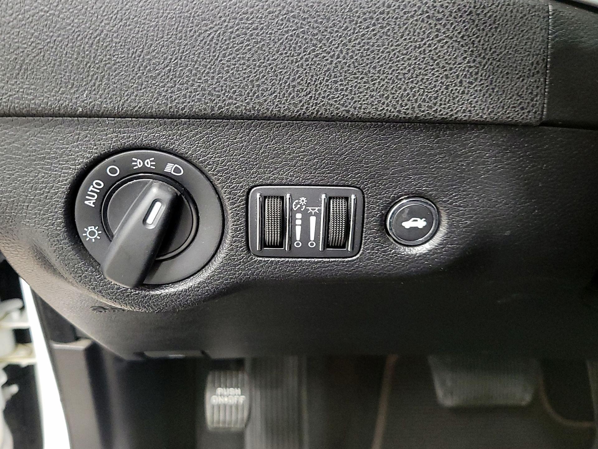 Thumbnail: 2021 Dodge Charger - 13