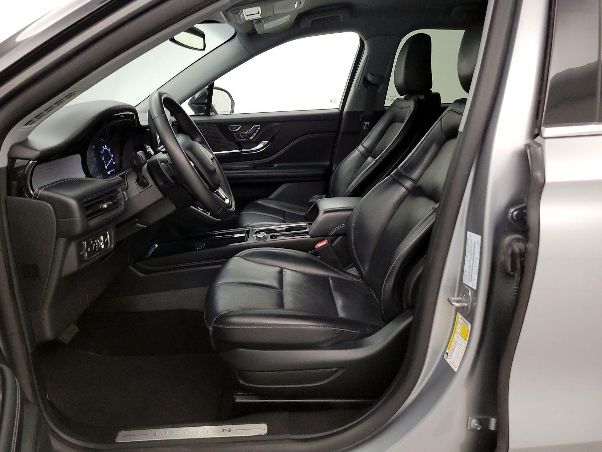 Thumbnail: 2022 Lincoln Corsair - 11