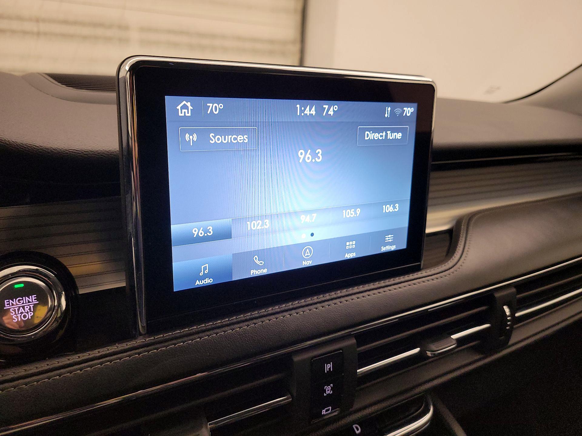 Thumbnail: 2022 Lincoln Corsair - 16