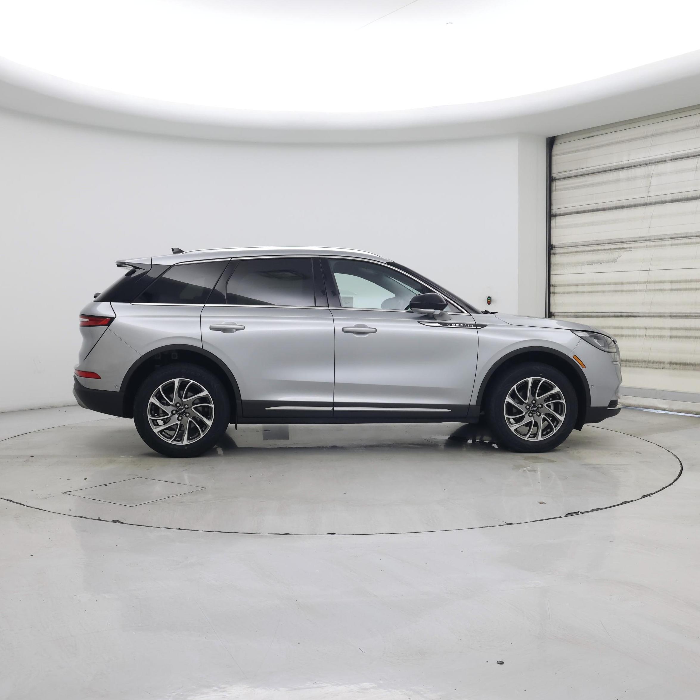 Thumbnail: 2022 Lincoln Corsair - 7