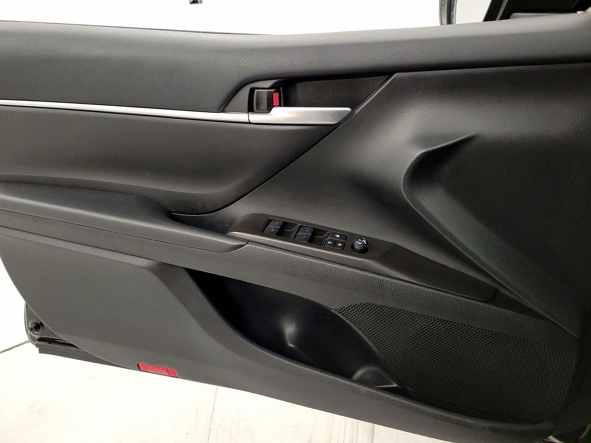 Thumbnail: 2023 Toyota Camry - 12