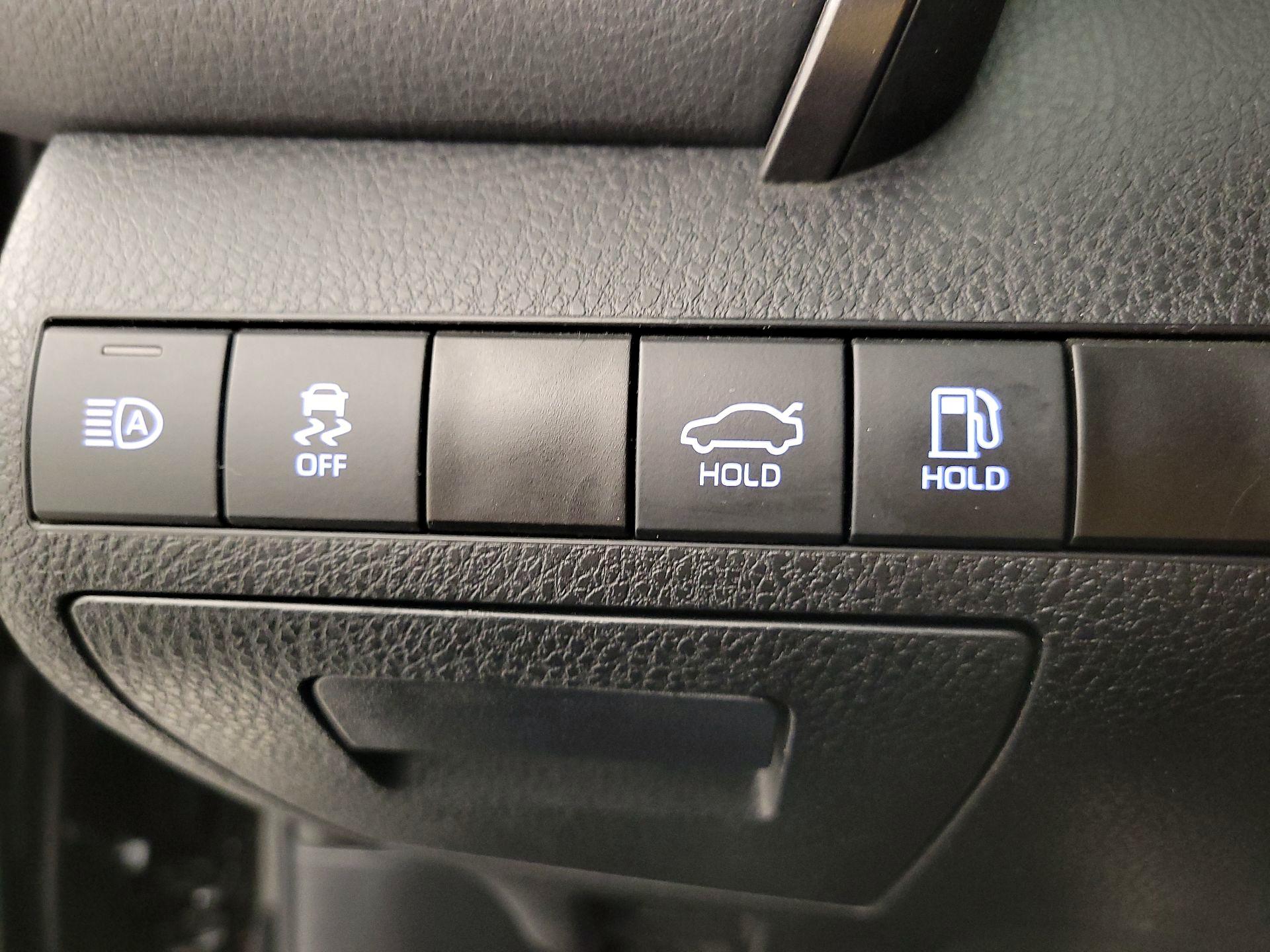 Thumbnail: 2023 Toyota Camry - 13