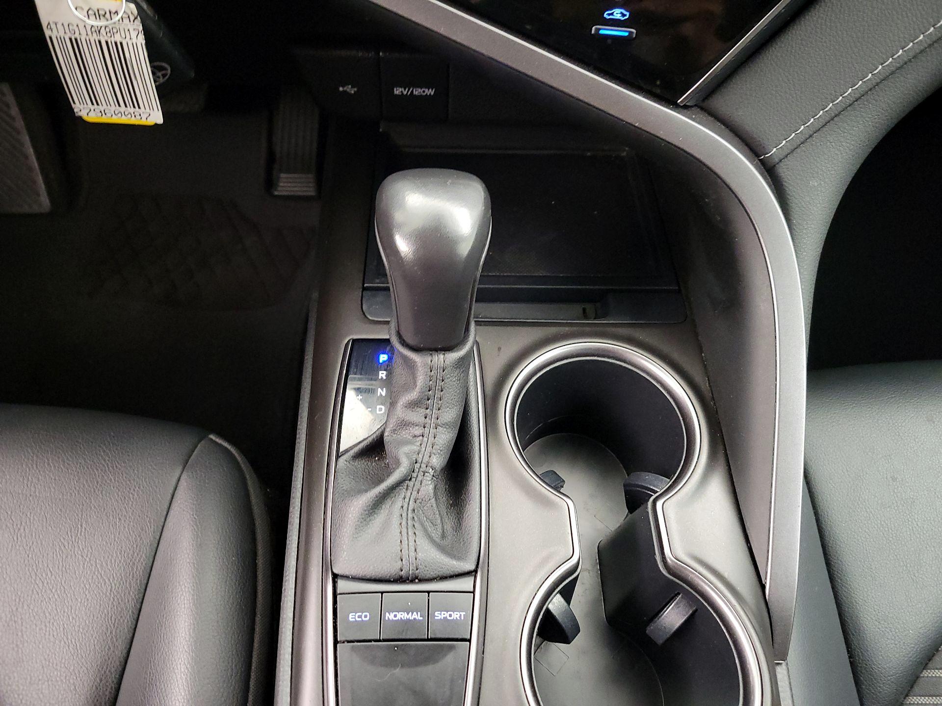 Thumbnail: 2023 Toyota Camry - 17