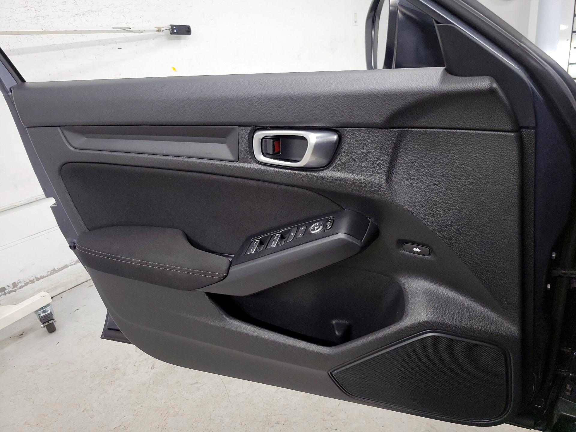 Thumbnail: 2023 Honda Civic - 12