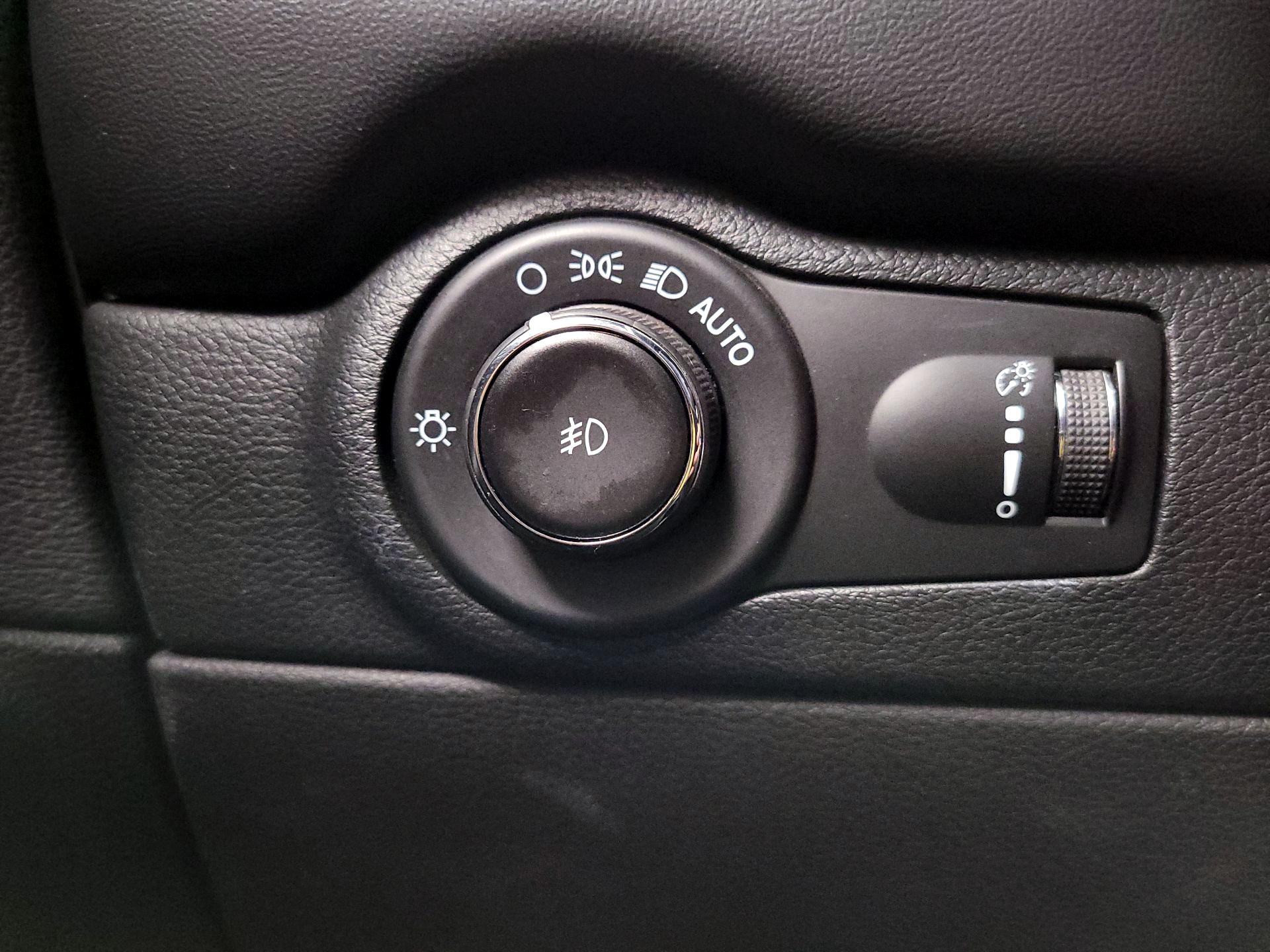 Thumbnail: 2023 Dodge Durango - 13