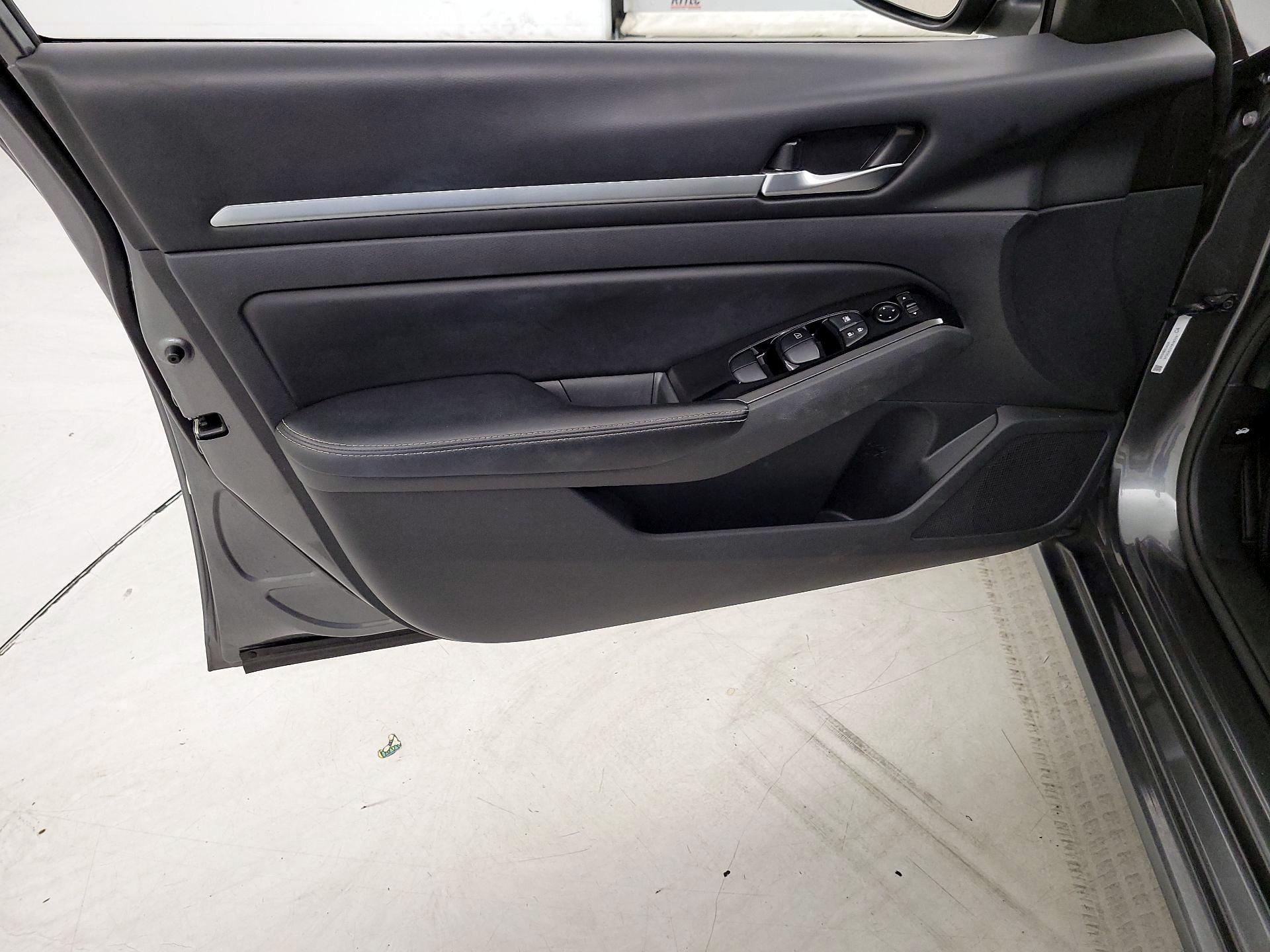 Thumbnail: 2023 Nissan Altima - 12