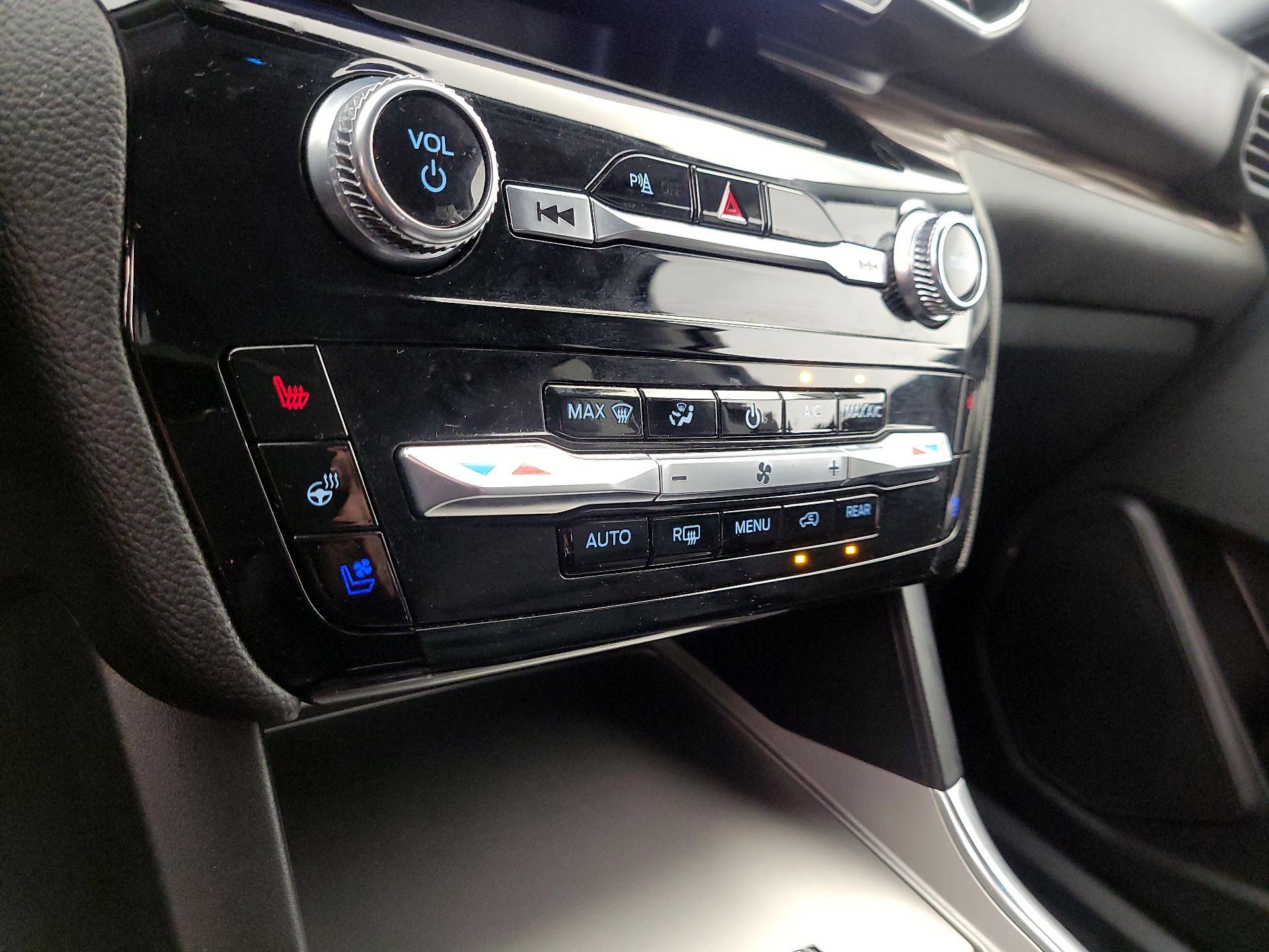 Thumbnail: 2023 Ford Explorer - 17