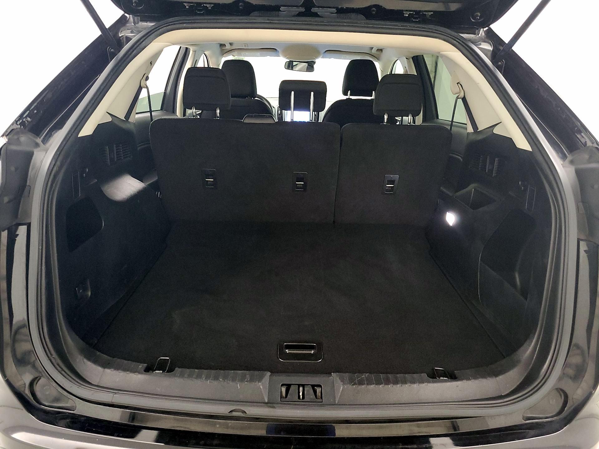 Thumbnail: 2020 Ford Edge - 20