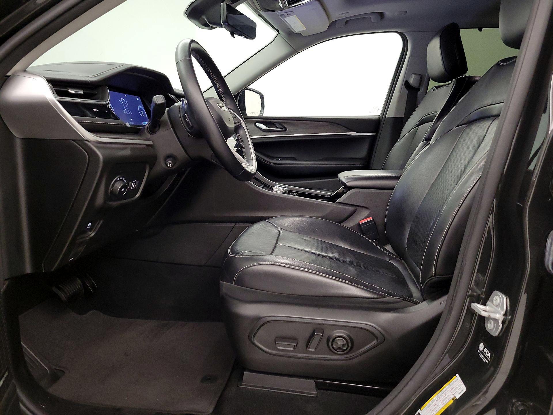 Thumbnail: 2022 Jeep Grand Cherokee L - 11