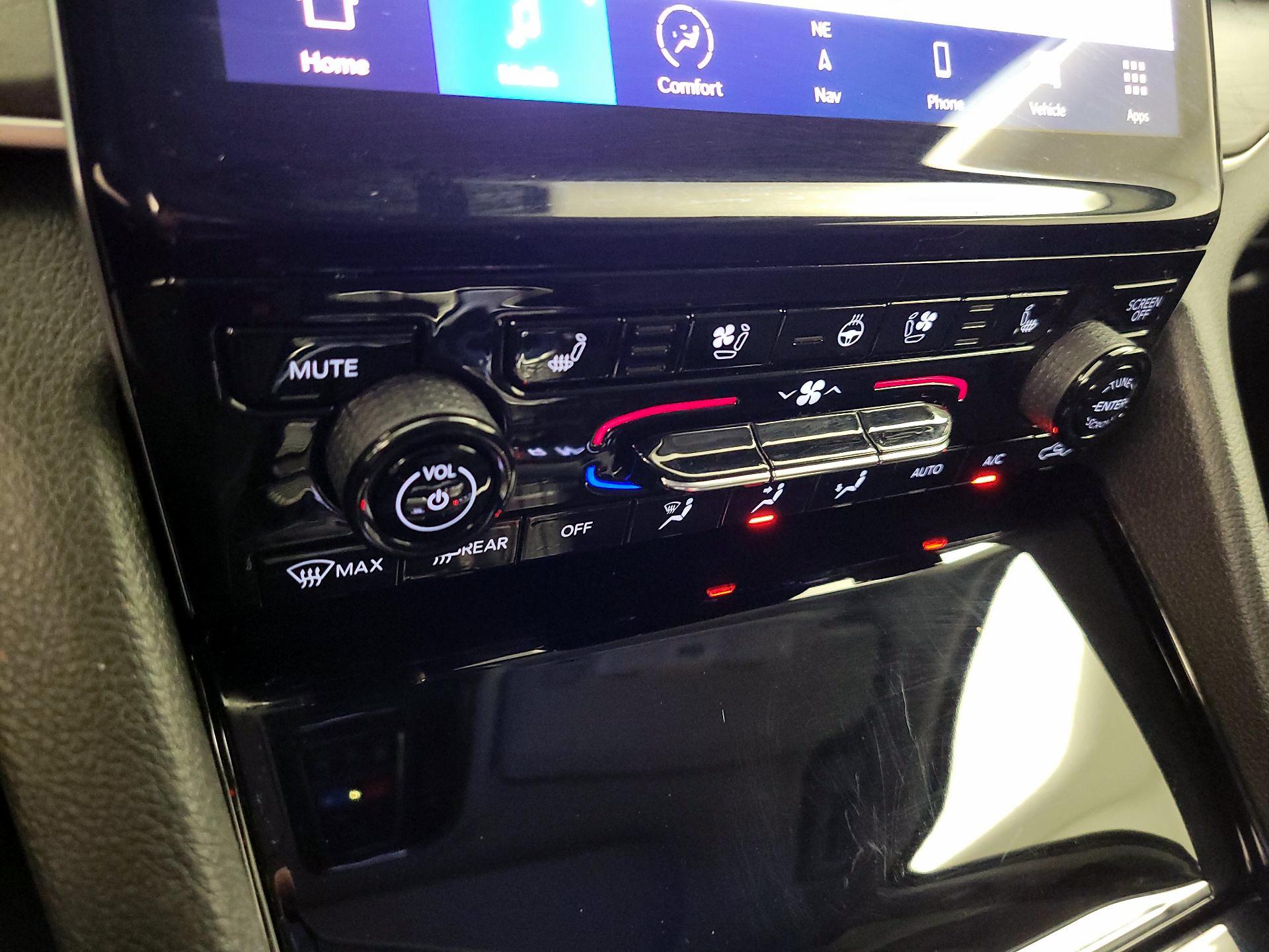 Thumbnail: 2022 Jeep Grand Cherokee L - 17