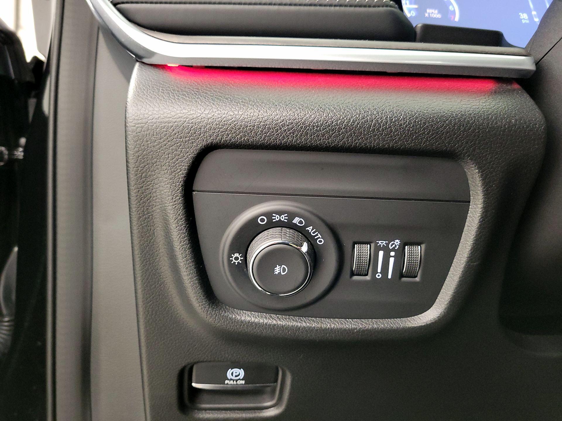 Thumbnail: 2022 Jeep Grand Cherokee - 13