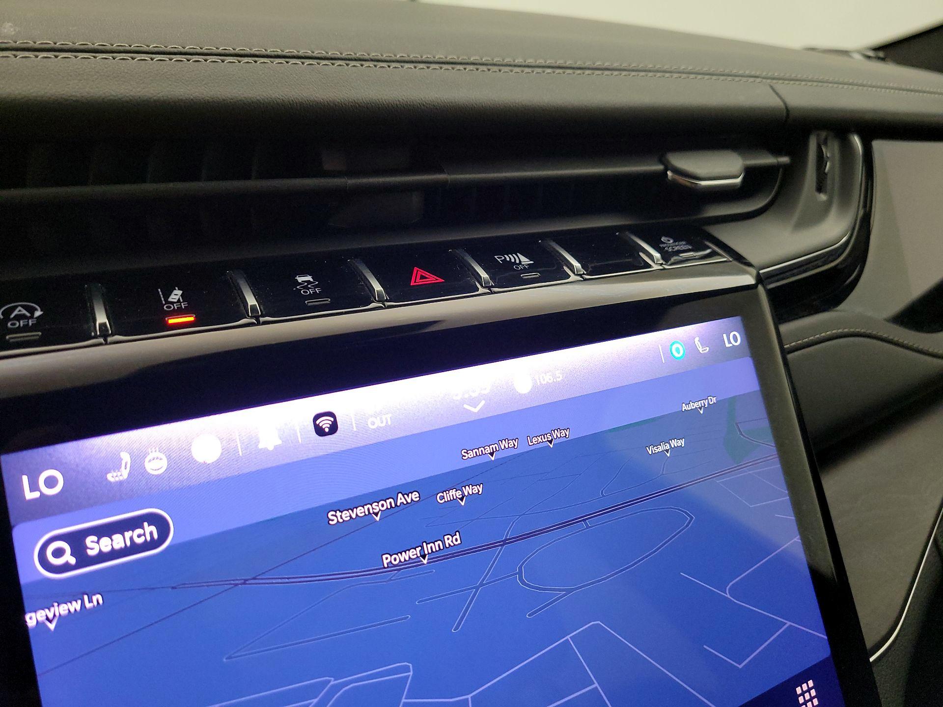 Thumbnail: 2022 Jeep Grand Cherokee - 16