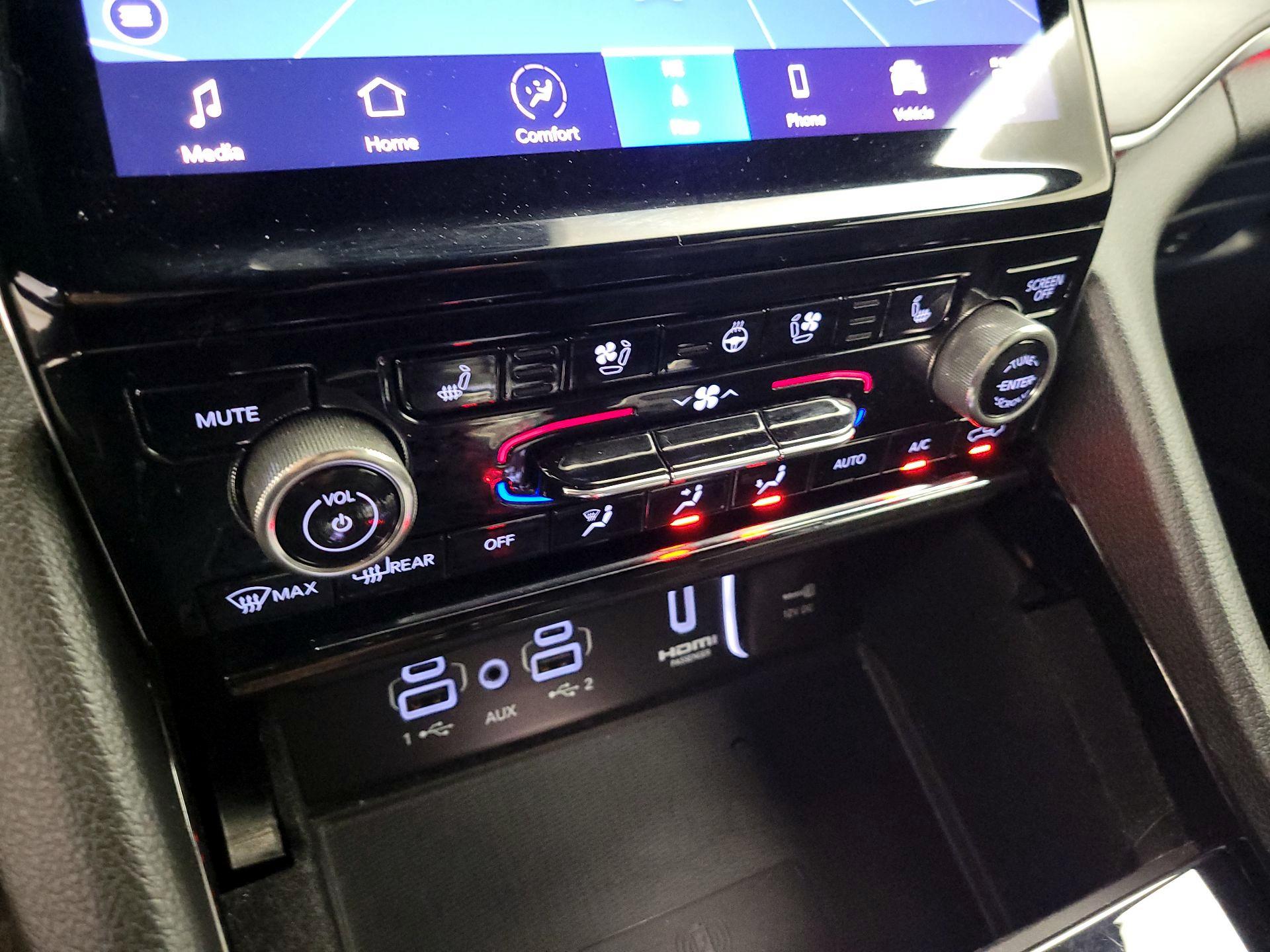 Thumbnail: 2022 Jeep Grand Cherokee - 17