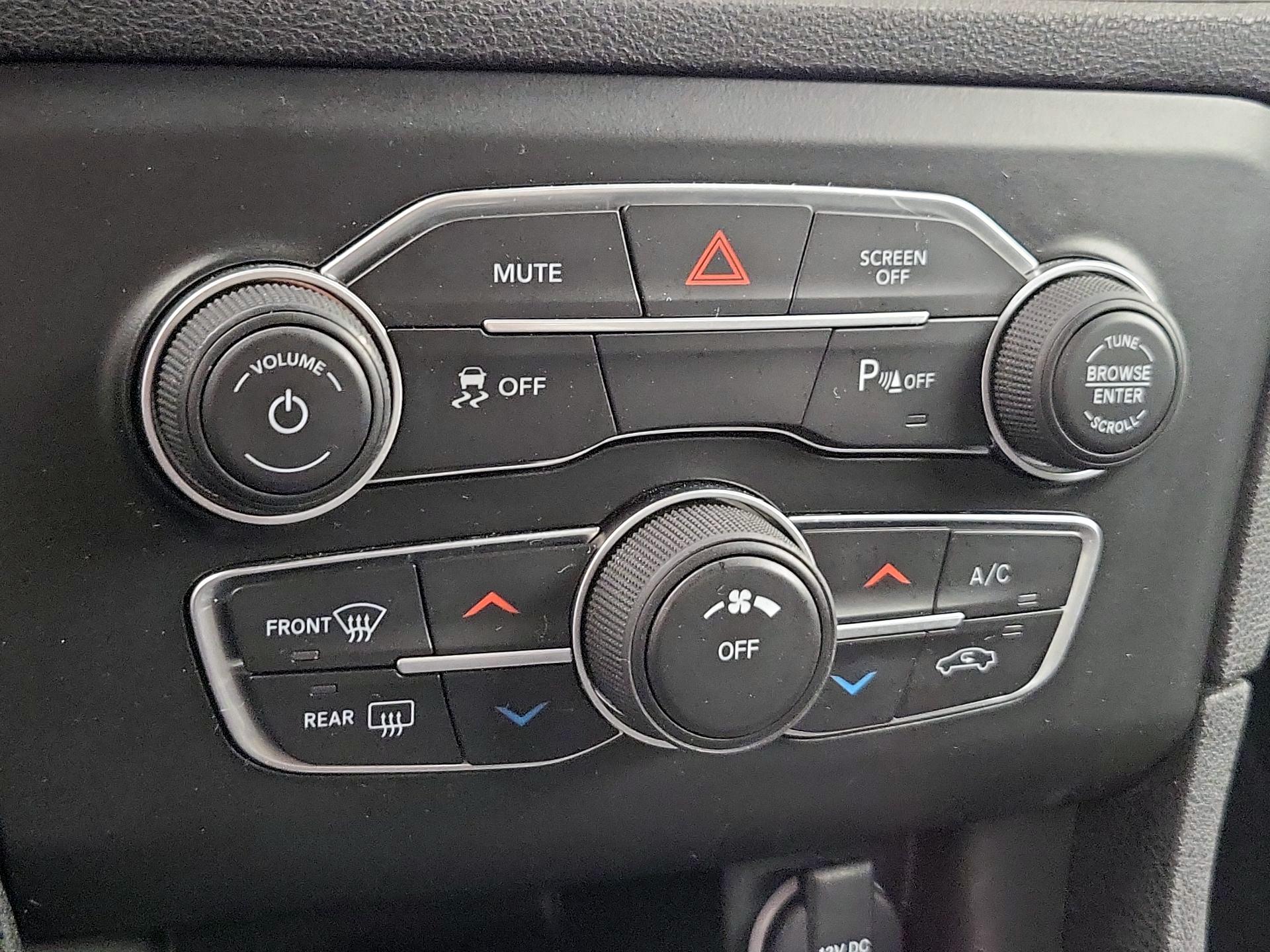 Thumbnail: 2022 Dodge Charger - 16