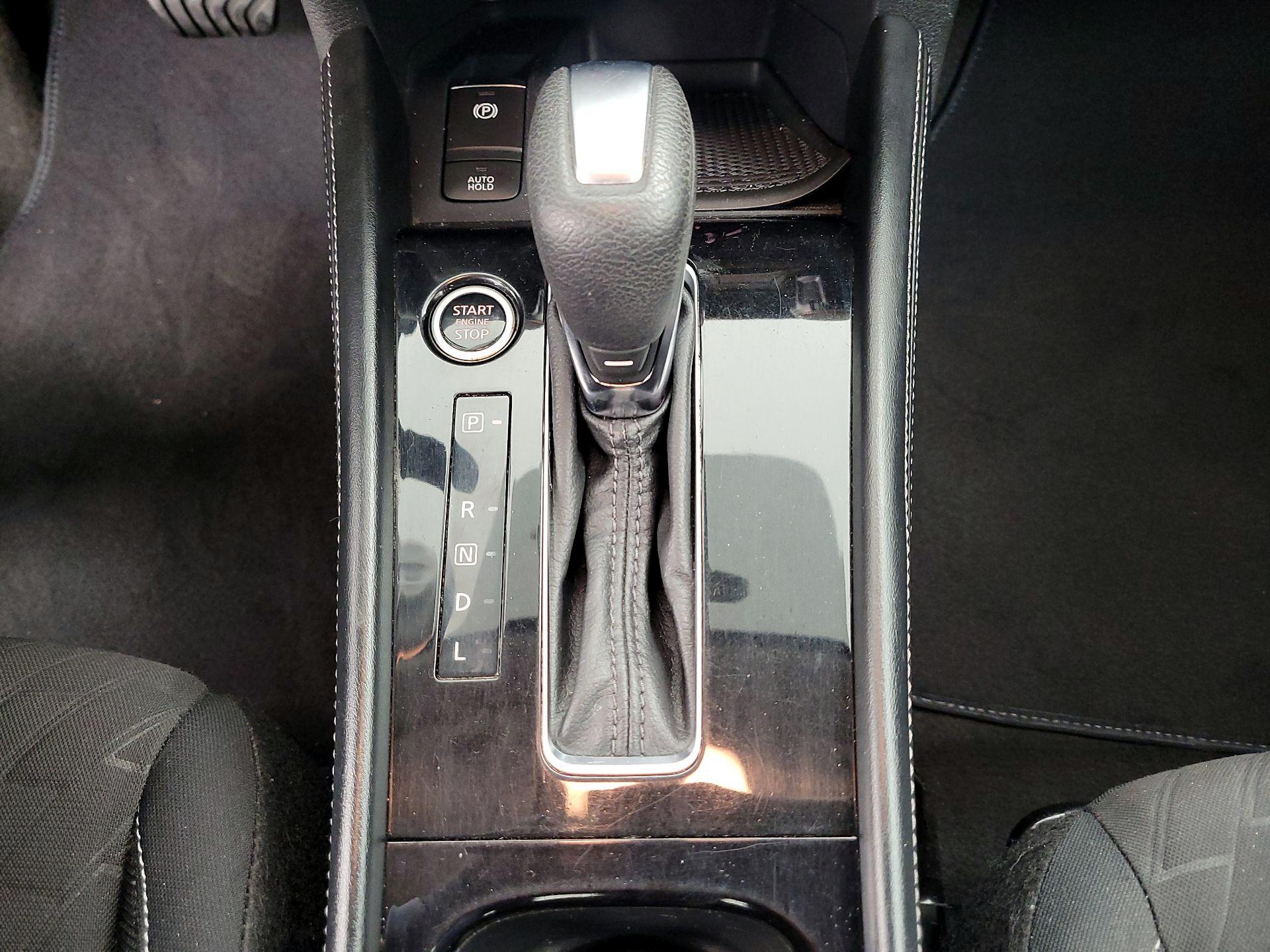 Thumbnail: 2023 Nissan Kicks - 17