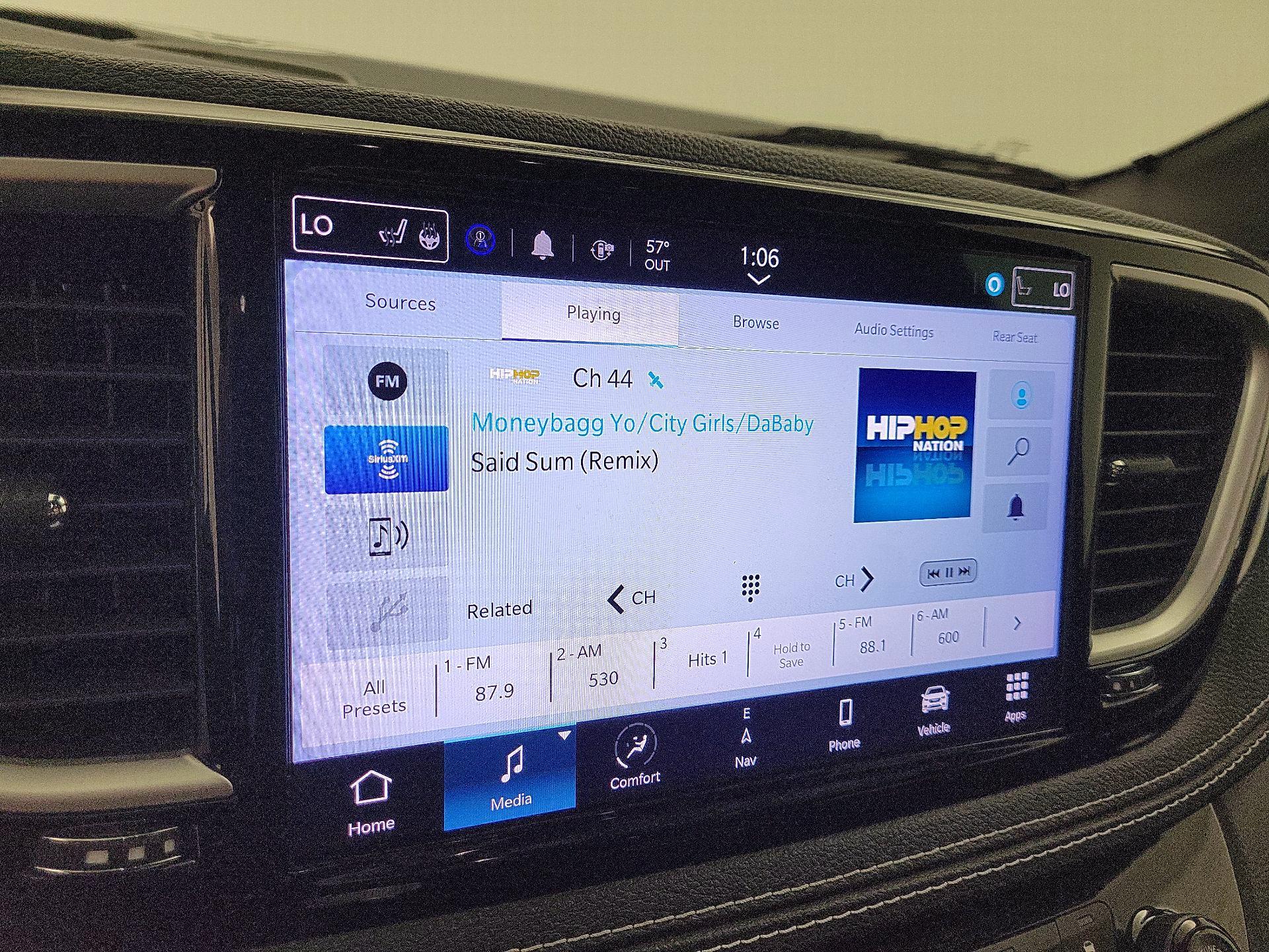 Thumbnail: 2022 Chrysler Pacifica - 16