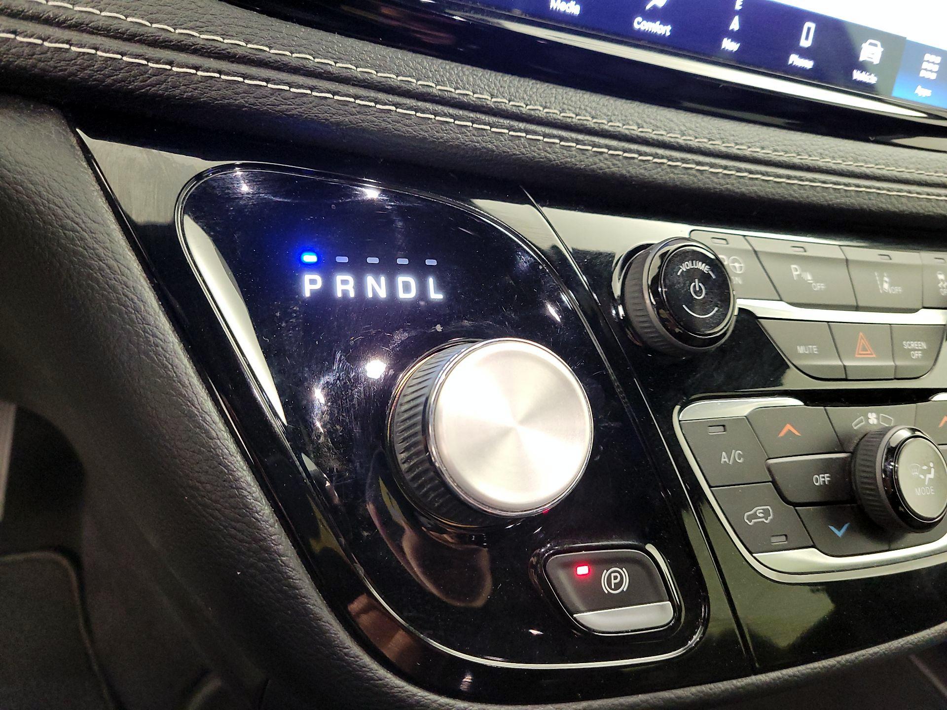 Thumbnail: 2022 Chrysler Pacifica - 18