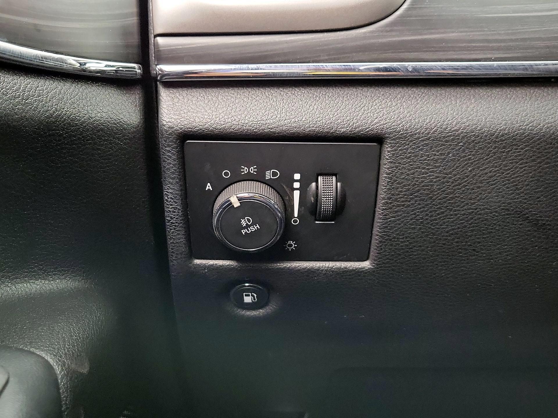 Thumbnail: 2022 Jeep Grand Cherokee - 13