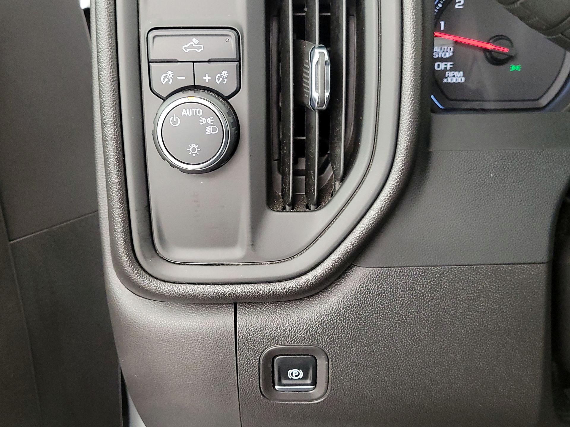 Thumbnail: 2024 Chevrolet Silverado 1500 - 13