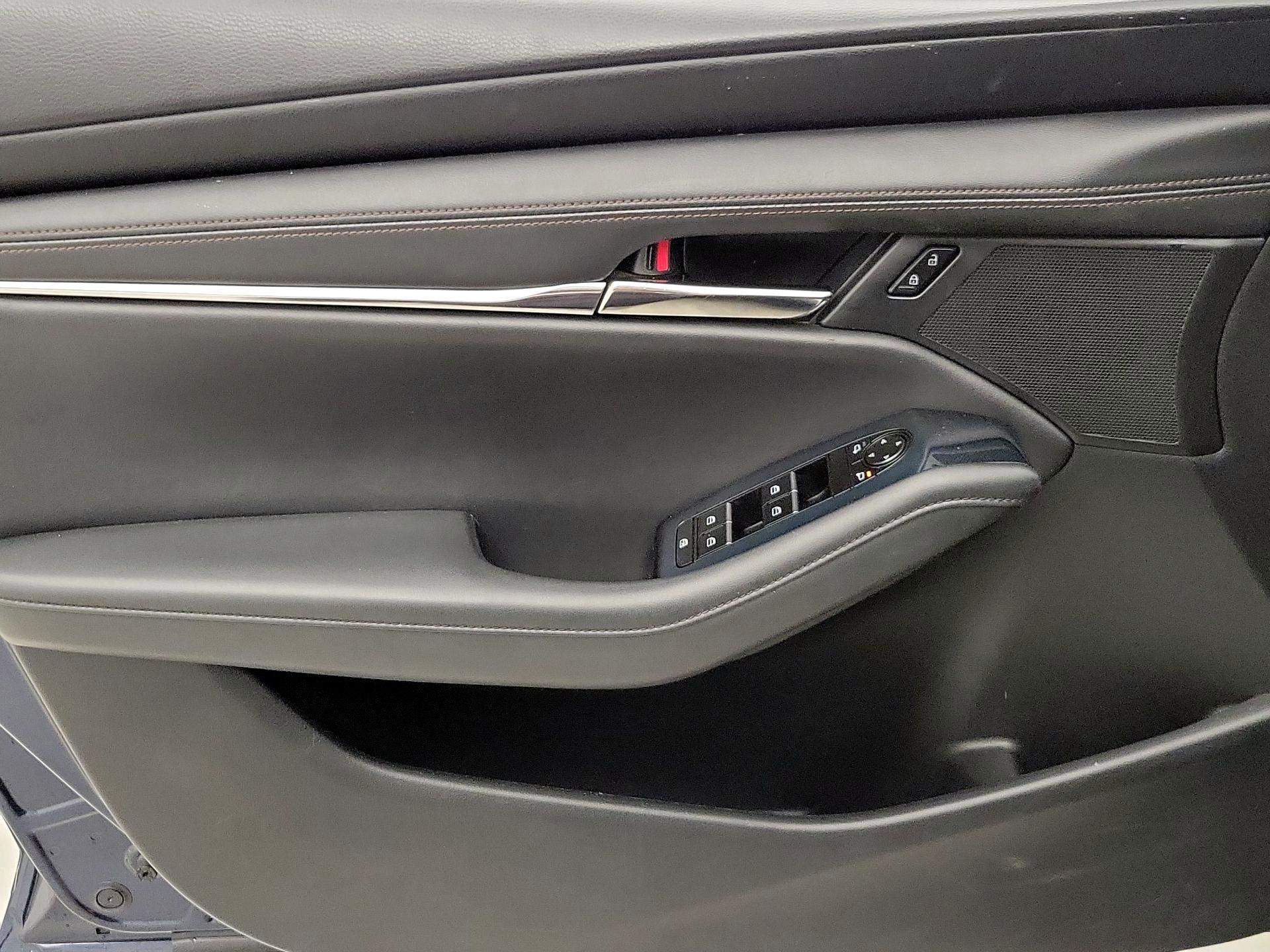 Thumbnail: 2021 Mazda Mazda3 - 12