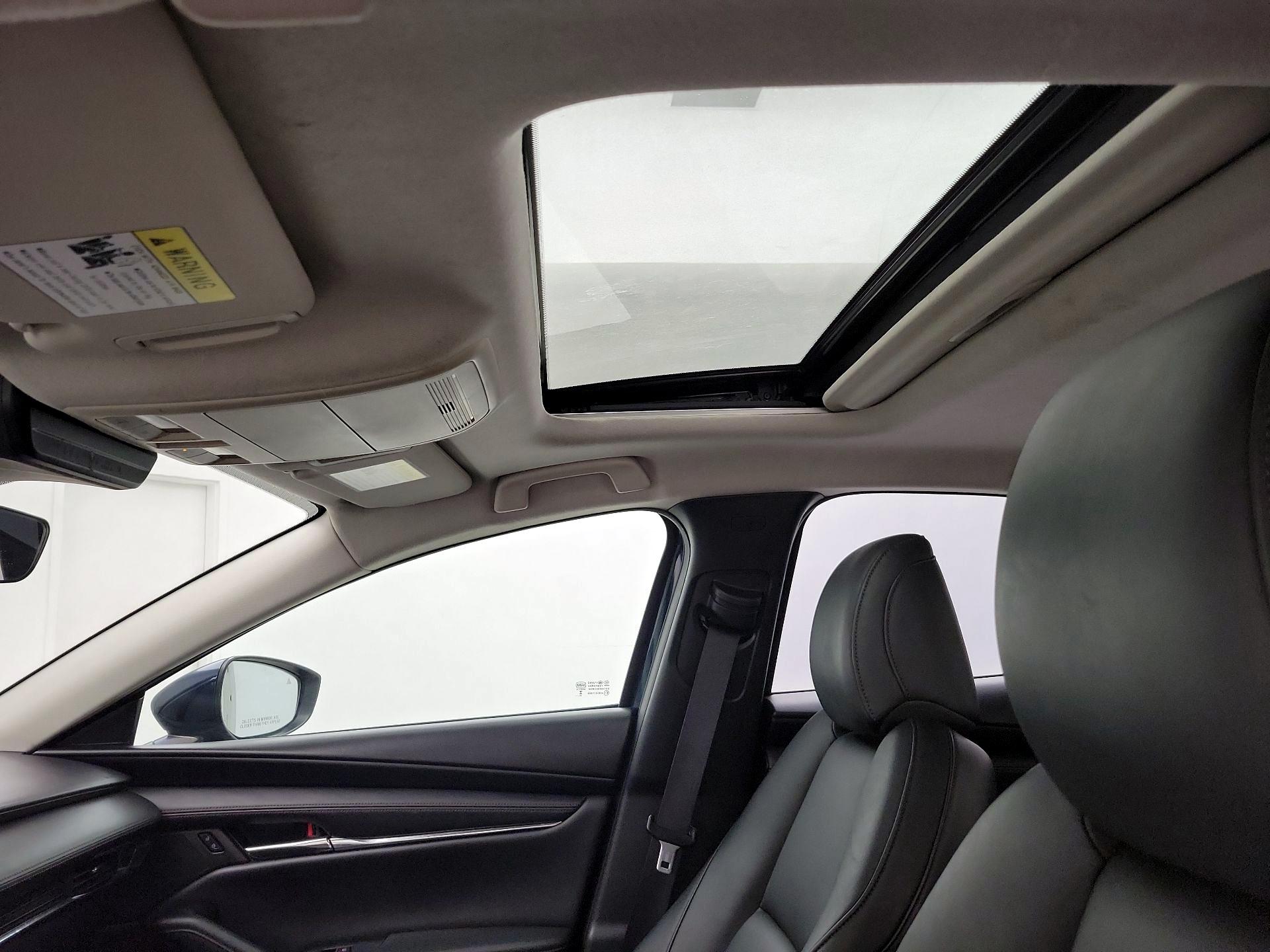 Thumbnail: 2021 Mazda Mazda3 - 19