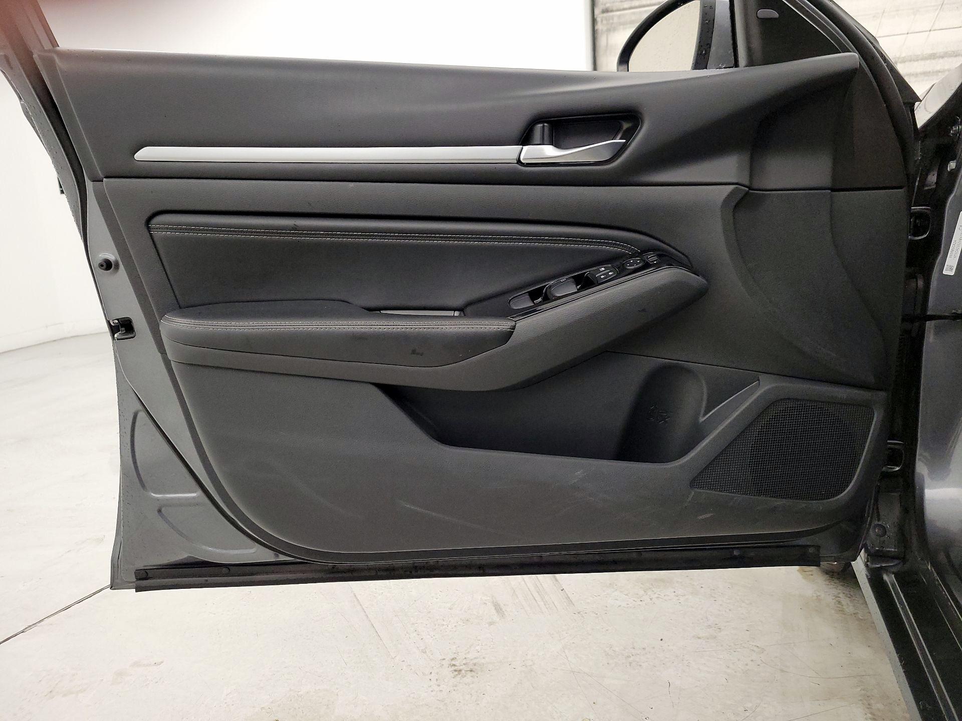 Thumbnail: 2023 Nissan Altima - 12