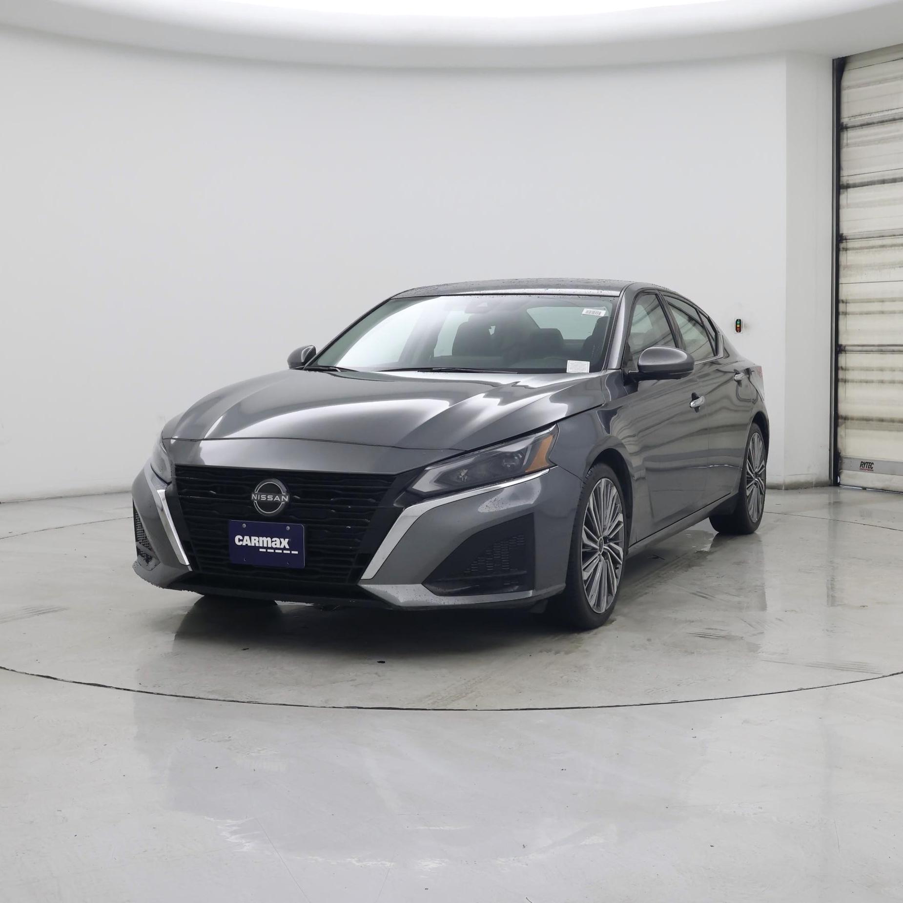 Thumbnail: 2023 Nissan Altima - 4