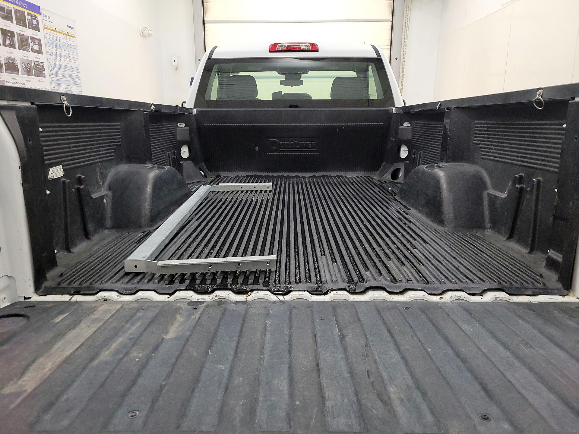 Thumbnail: 2024 Chevrolet Silverado 1500 - 19