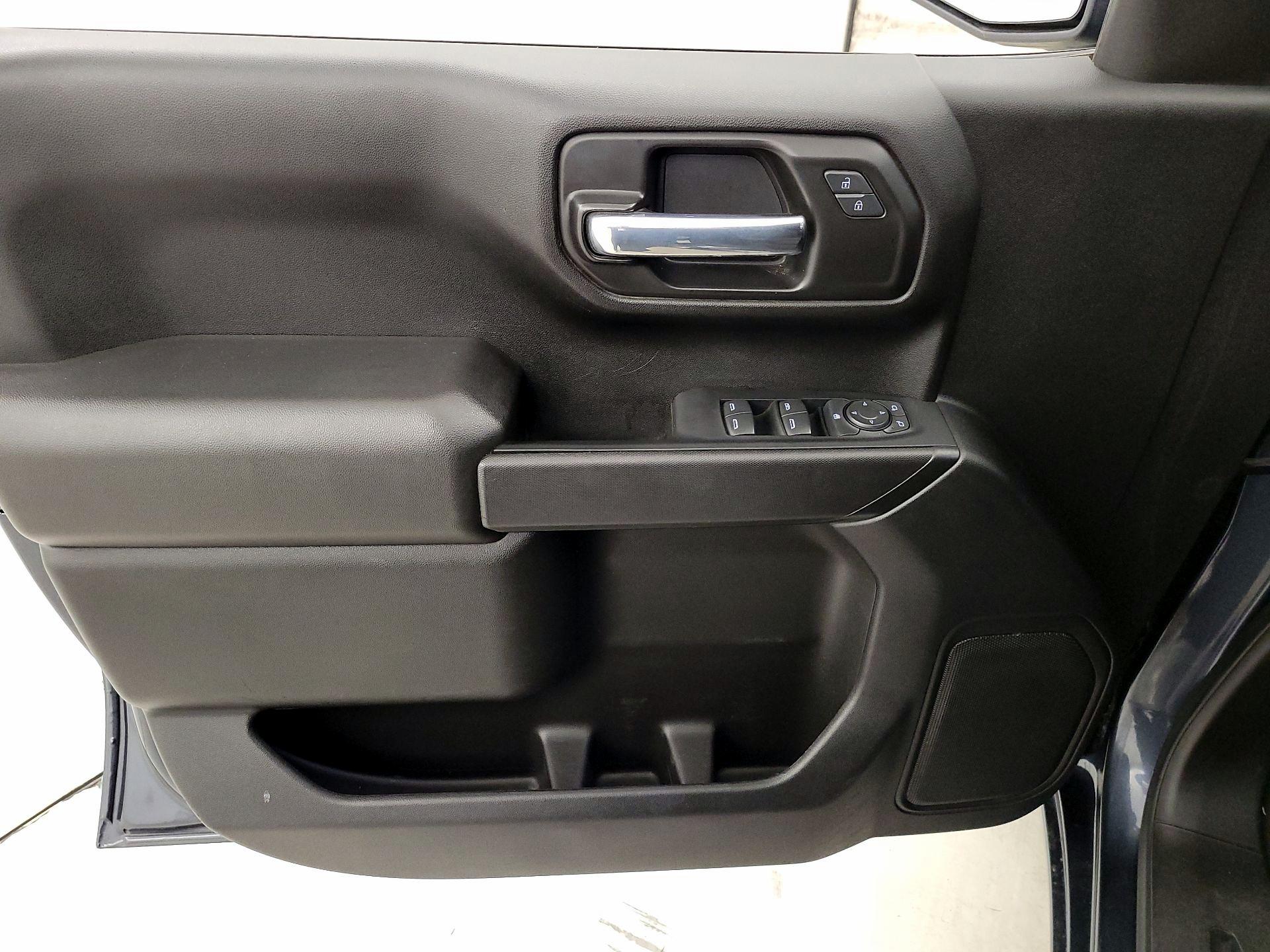 Thumbnail: 2021 Chevrolet Silverado 1500 - 12