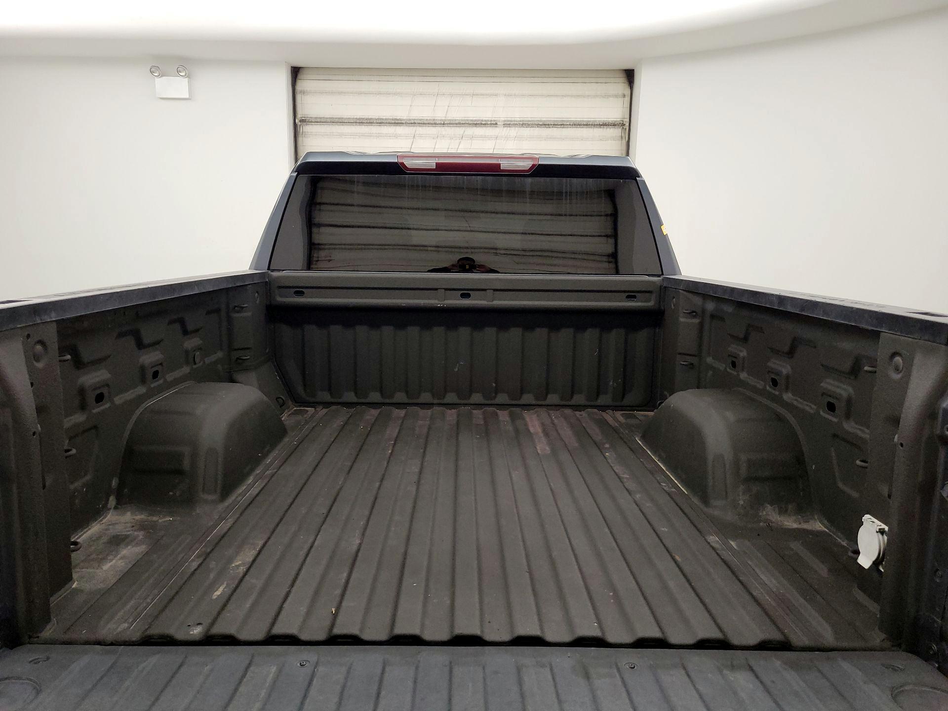 Thumbnail: 2021 Chevrolet Silverado 1500 - 19