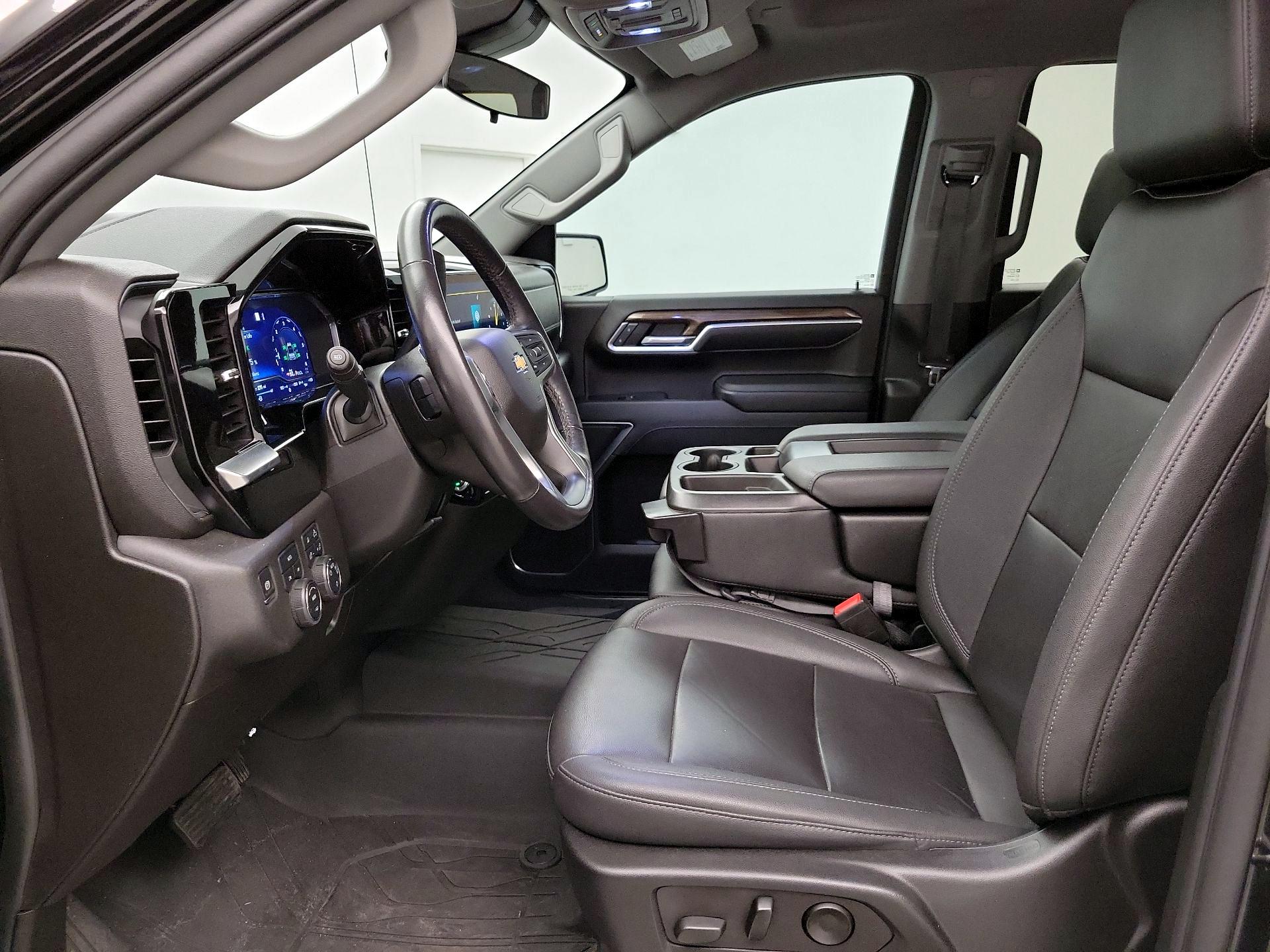 Thumbnail: 2022 Chevrolet Silverado 1500 - 11