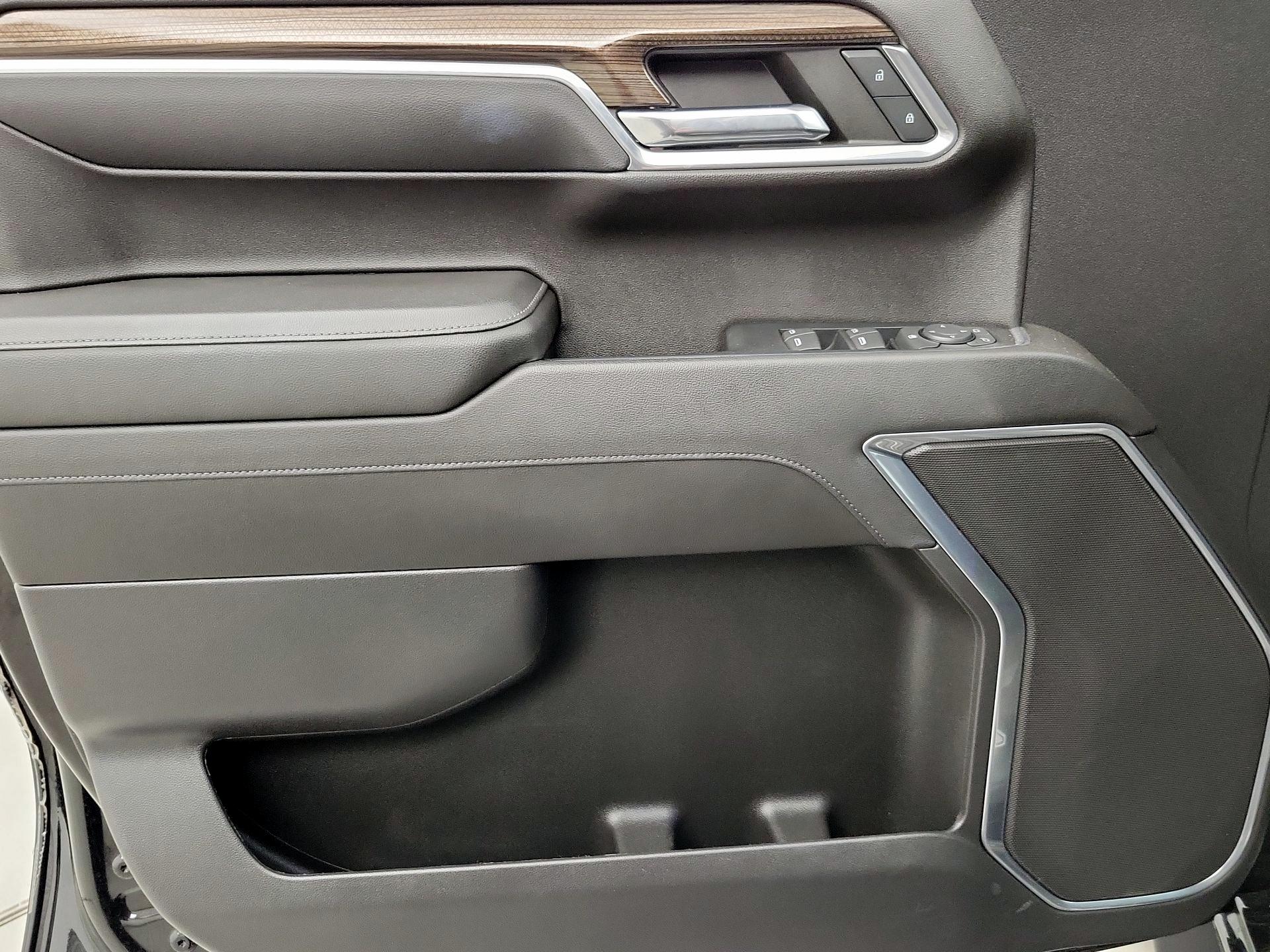 Thumbnail: 2022 Chevrolet Silverado 1500 - 12