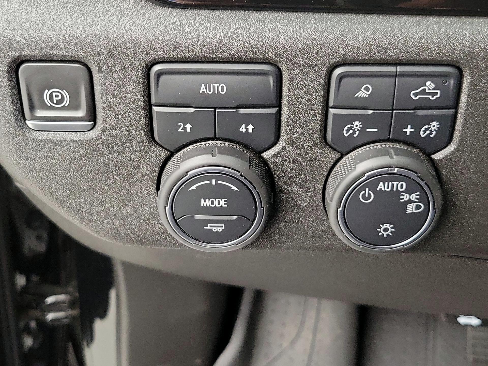 Thumbnail: 2022 Chevrolet Silverado 1500 - 13