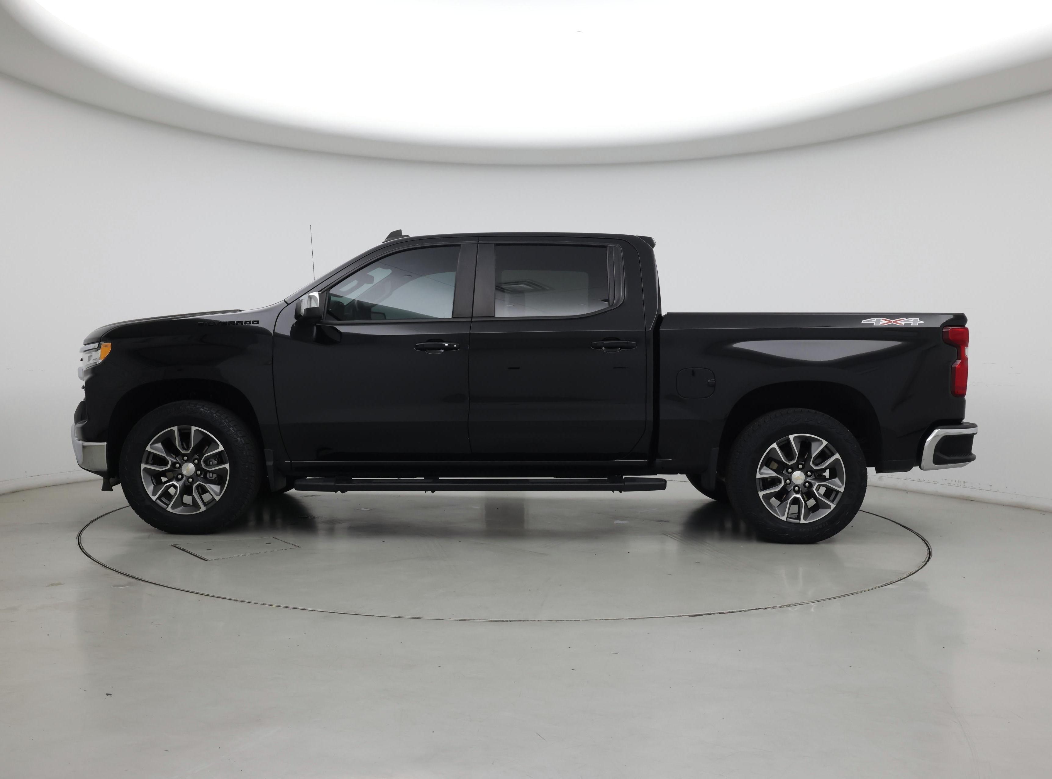 Thumbnail: 2022 Chevrolet Silverado 1500 - 3