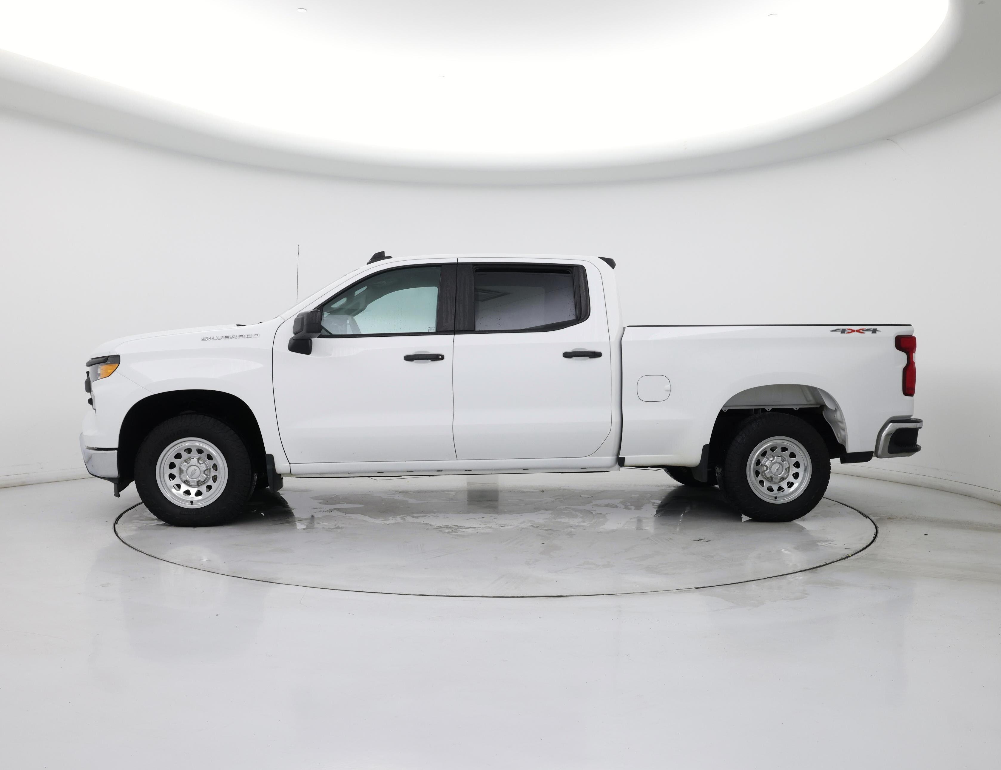 Thumbnail: 2023 Chevrolet Silverado 1500 - 3