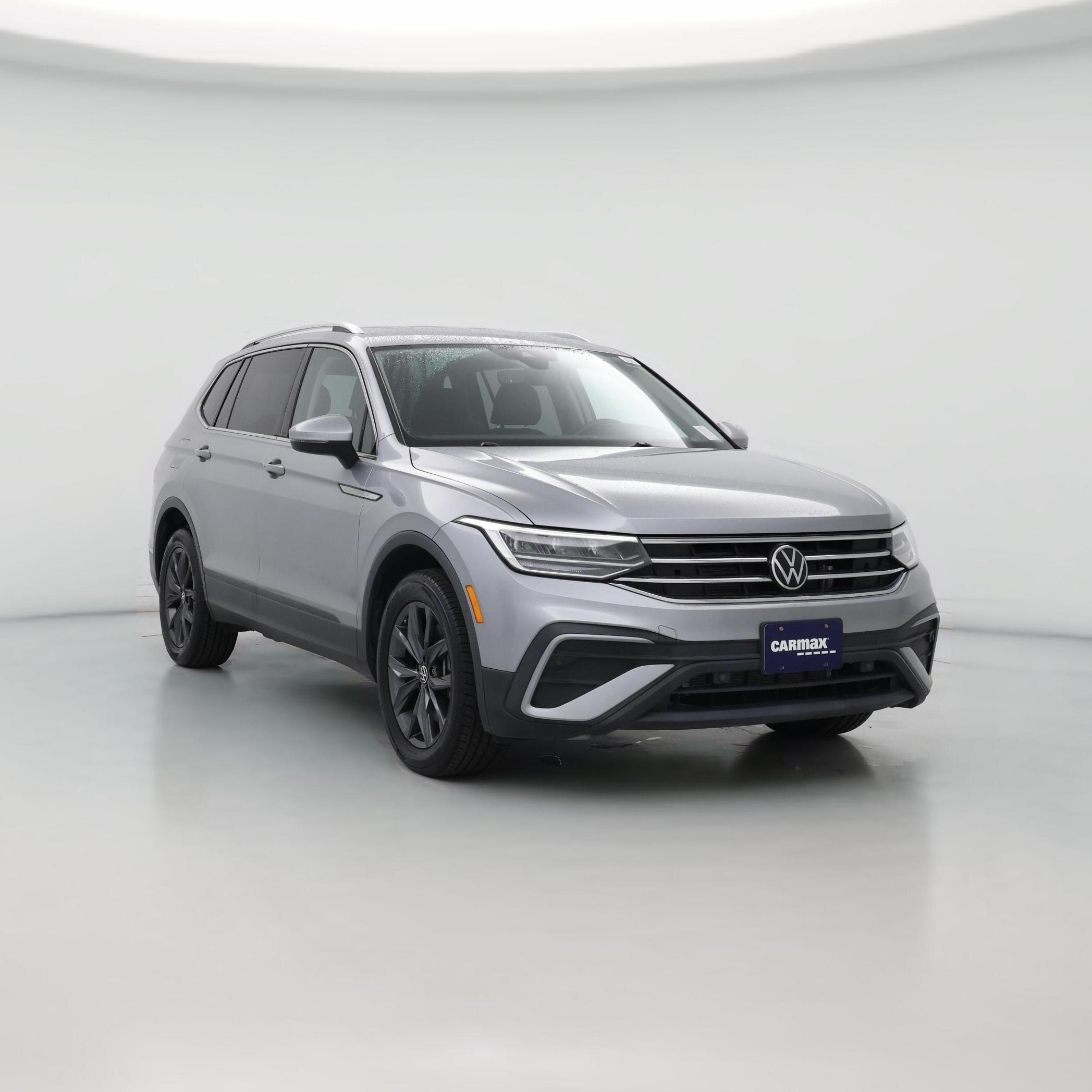 Thumbnail: 2022 Volkswagen Tiguan - 1