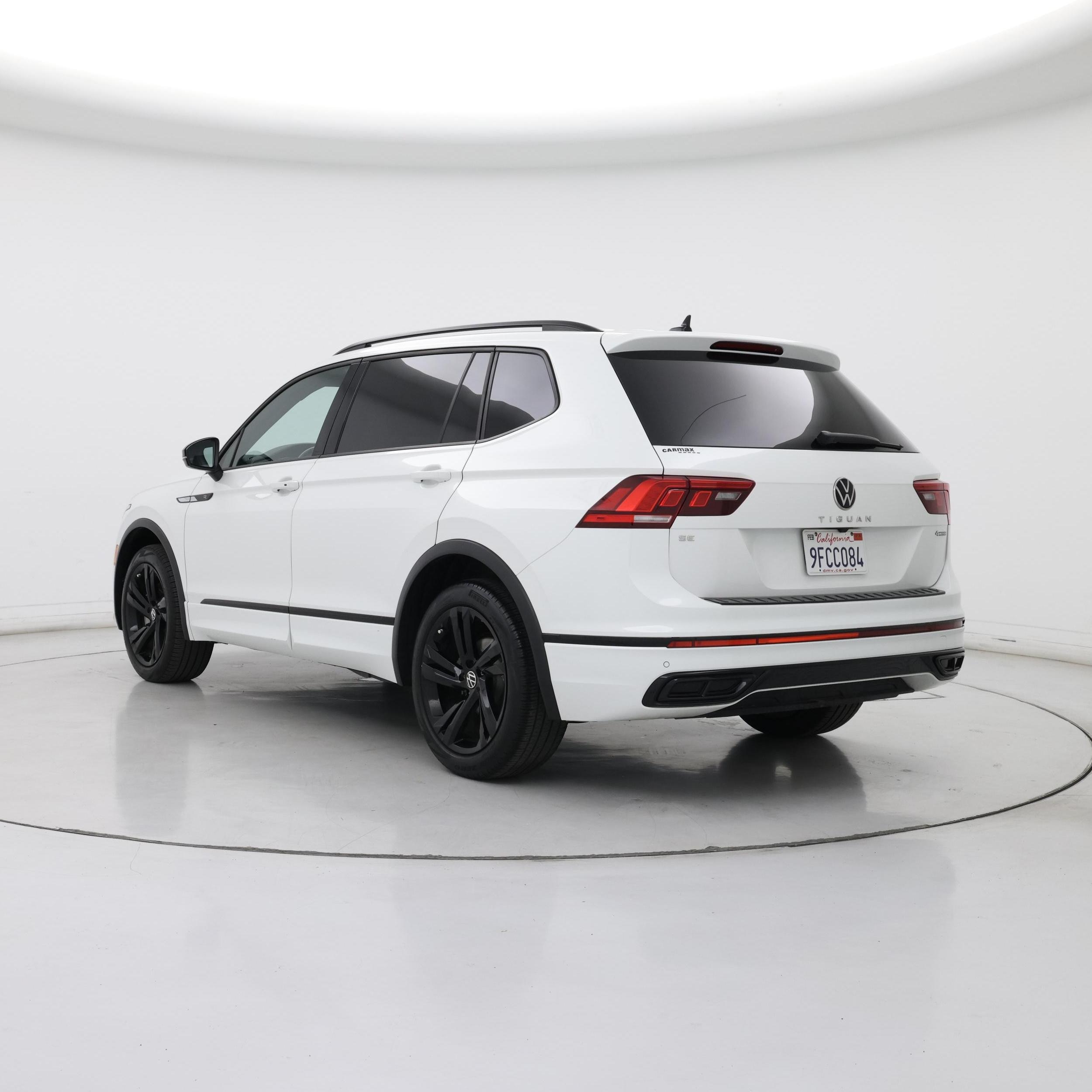 Thumbnail: 2023 Volkswagen Tiguan - 2